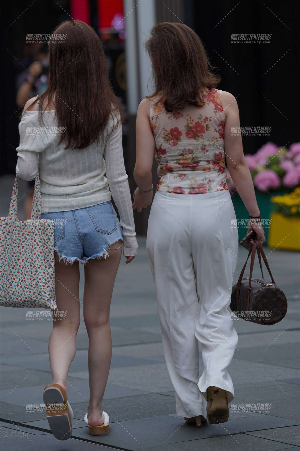 图片[2]-【凯恩赛贴】钟爱热裤-日更街拍