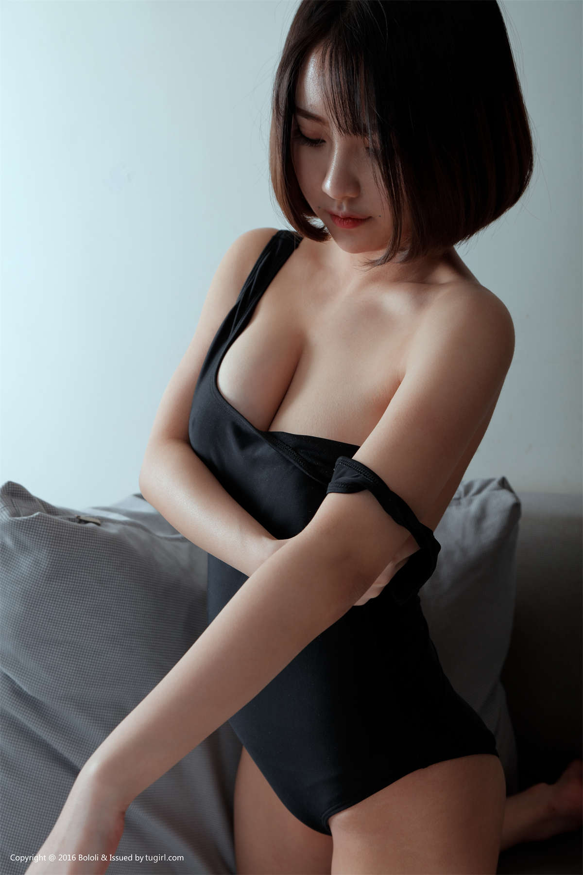 Bololi波萝社 BOL.076 小魔女奈奈的夏日春色-日更街拍