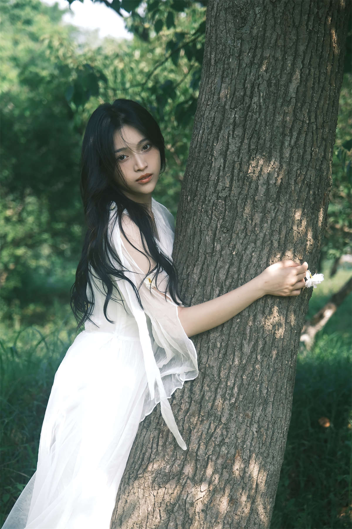 YITUYU艺图语 2023.06.11 夏季的风 卤肉吃不饱-日更街拍