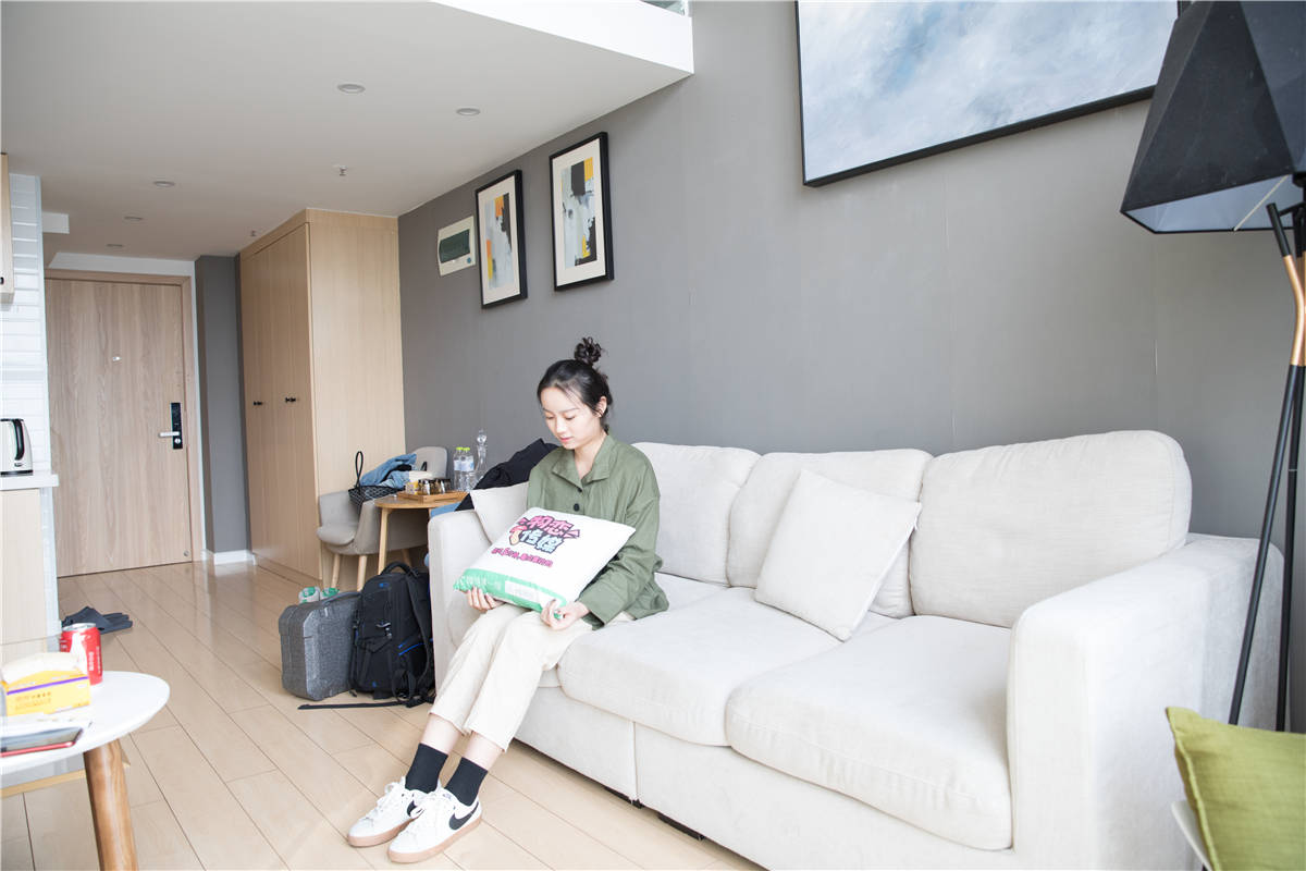 物恋传媒No.108期：叶然-如兰、待春、静年华-日更街拍