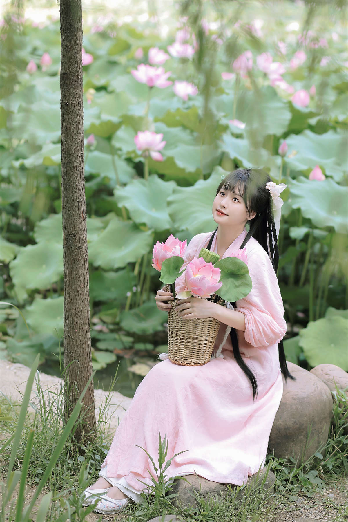 YITUYU艺图语 2023.07.17 夏荷 酒酿圆子-日更街拍