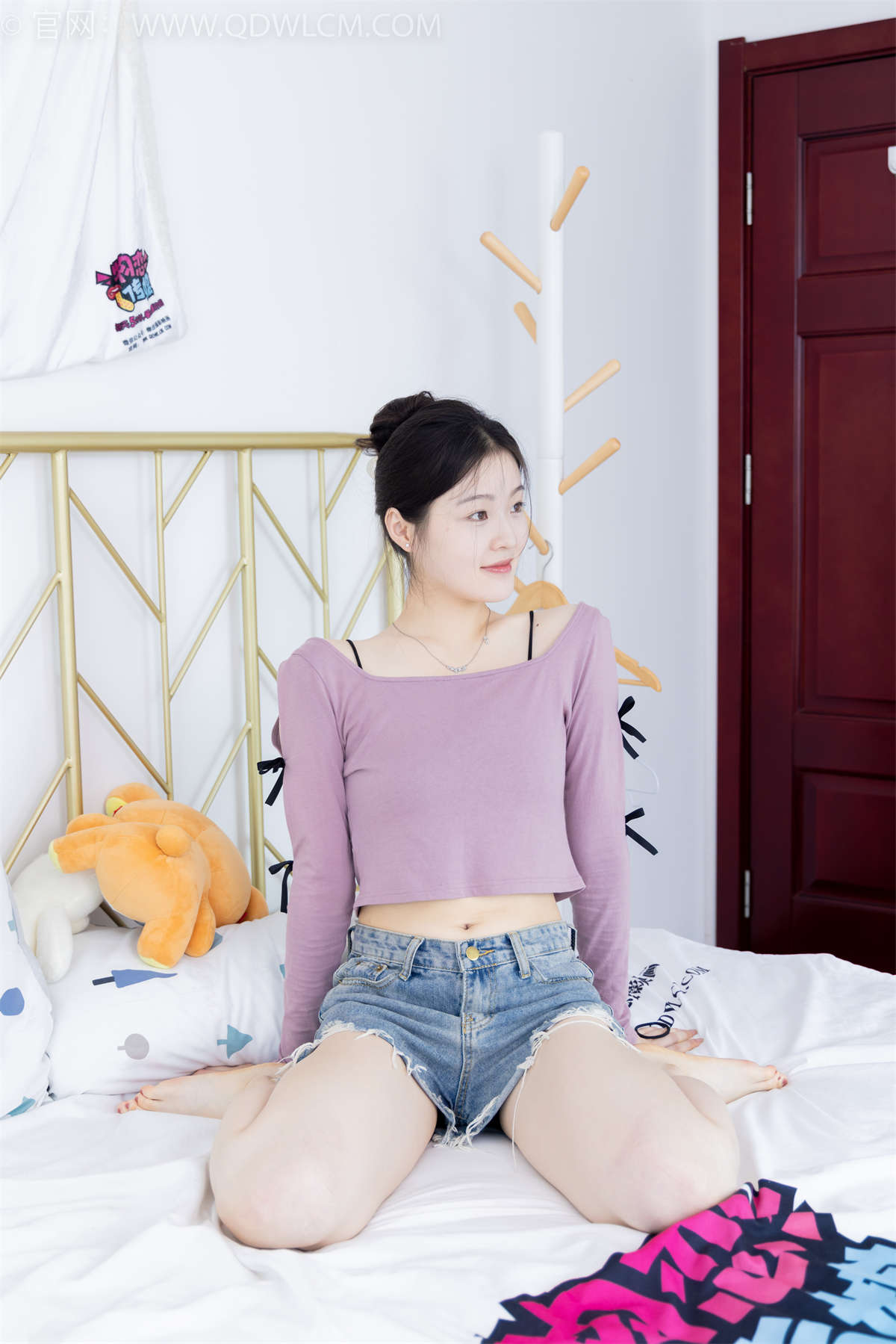 物恋传媒 NO.1871 青柠-紫色的兔子-日更街拍