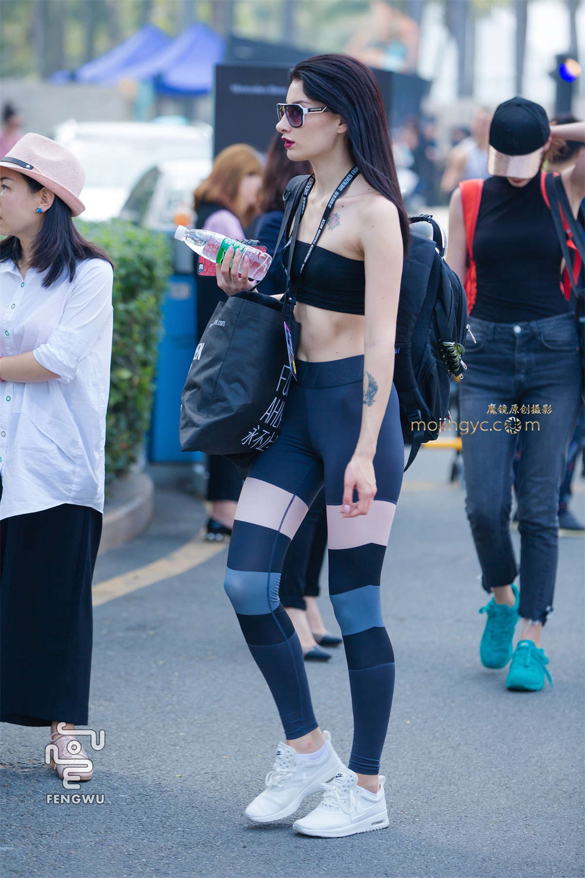 紧身裤，运动鞋（13）-日更街拍