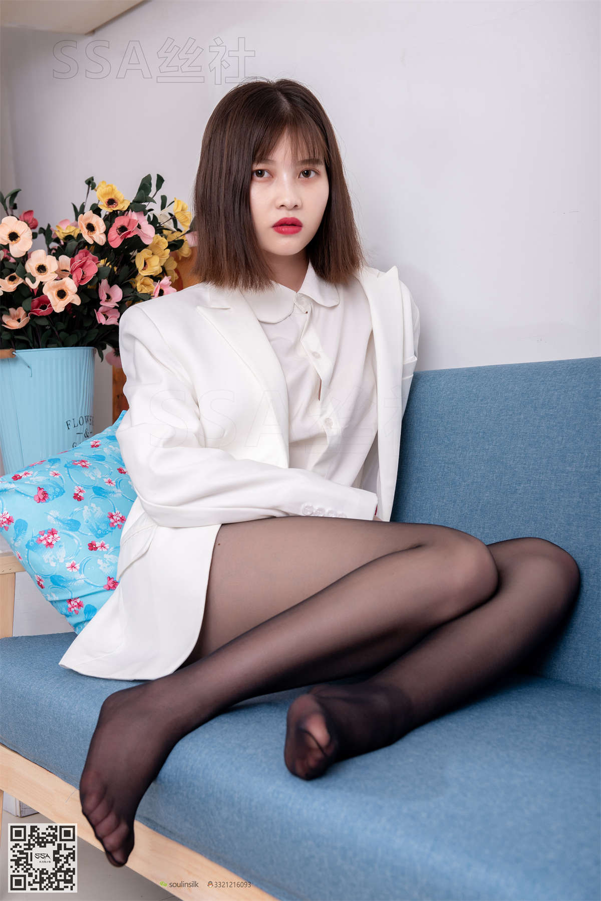 SSA丝社 NO.119 穗子 腿模穗子白色西装-日更街拍