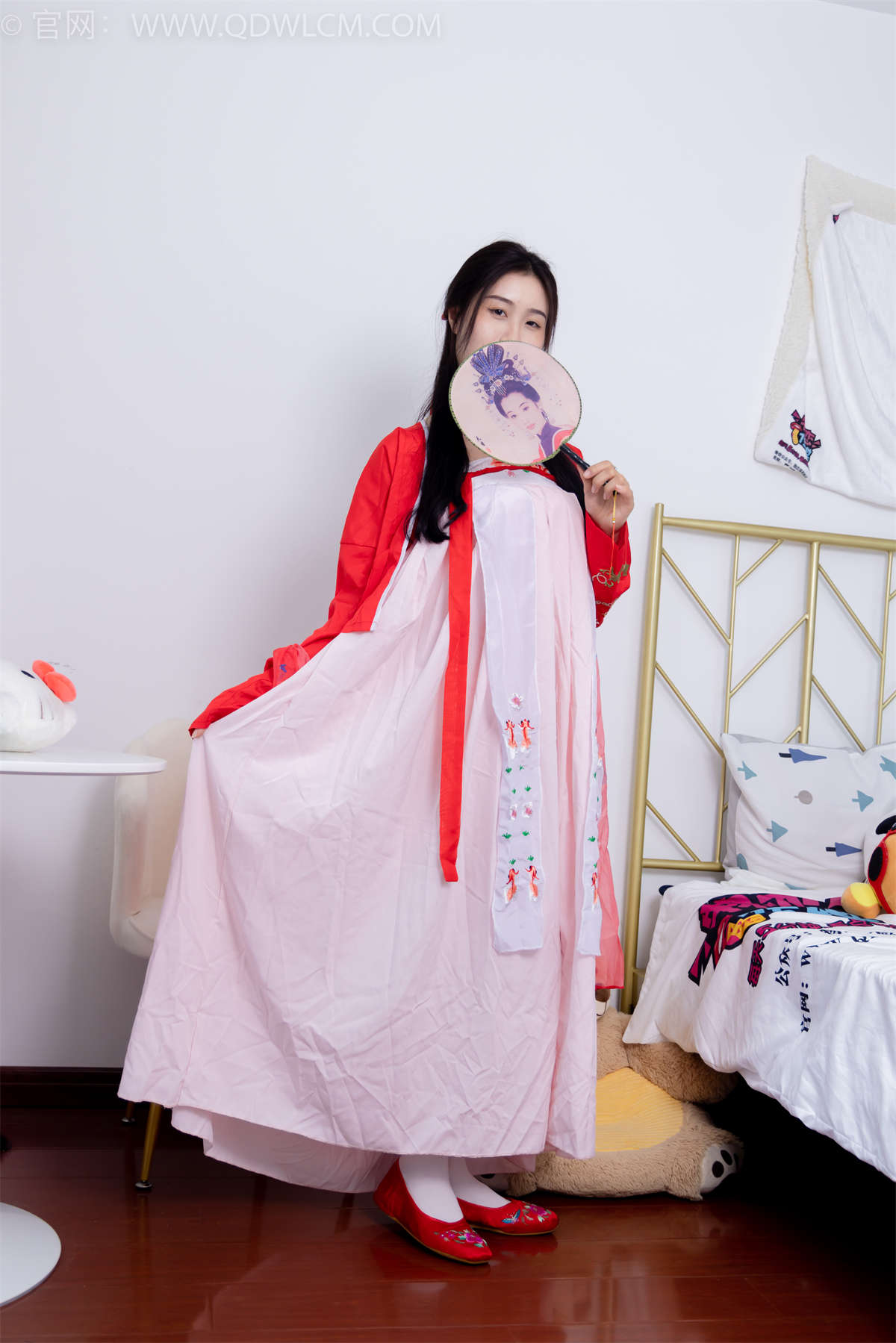 图片[2]-物恋传媒 NO.1872 绒绒-红衣飘飘-日更街拍