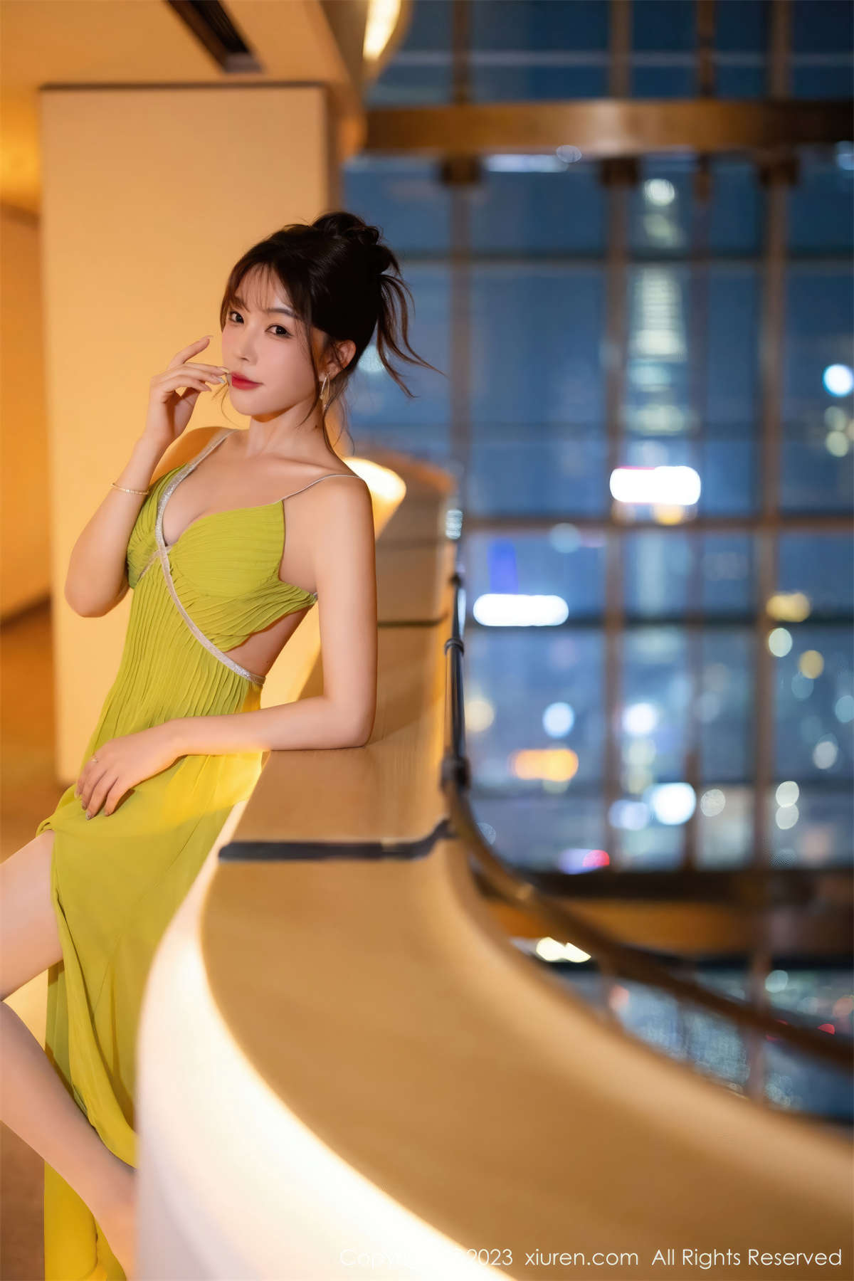 图片[2]-Xiuren秀人网 2023.11.21 No.7696 徐莉芝-日更街拍