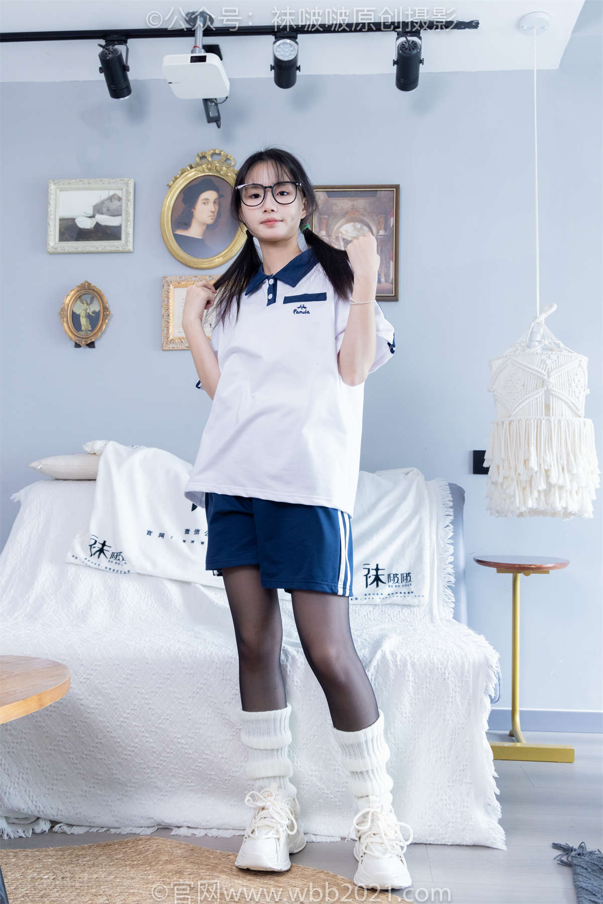 图片[2]-袜啵啵 No.335 甜甜圈-校服、运动鞋、薄黑丝（脚尖加固款）、袜套 花絮版-日更街拍