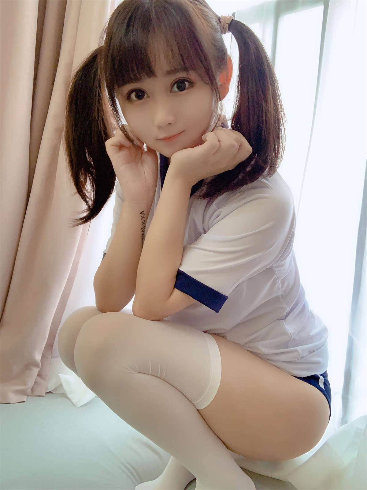 是依酱呀No.10 体操服-日更街拍