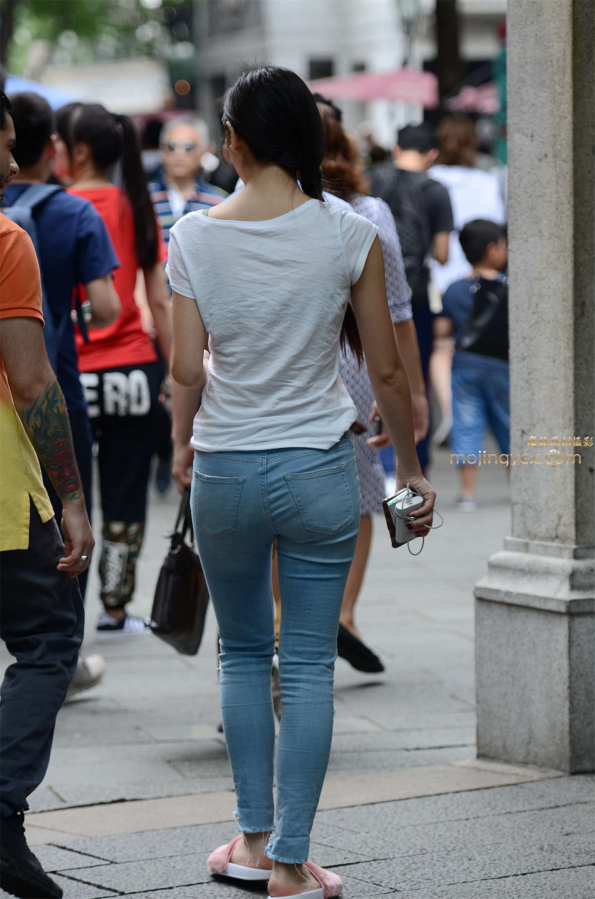 图片[2]-【验证街拍大赛NO.2】神摄手参赛49 白衫，浅色紧牛-日更街拍