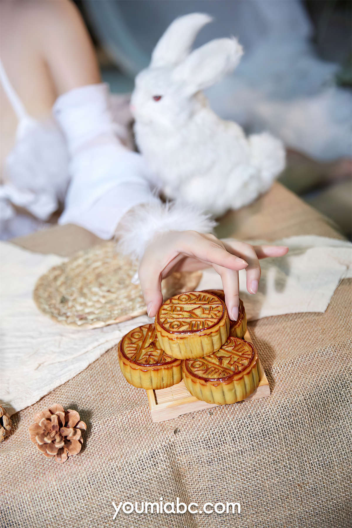 图片[2]-YouMi尤蜜 2021.09.18 欲兔东升 尹兒-日更街拍