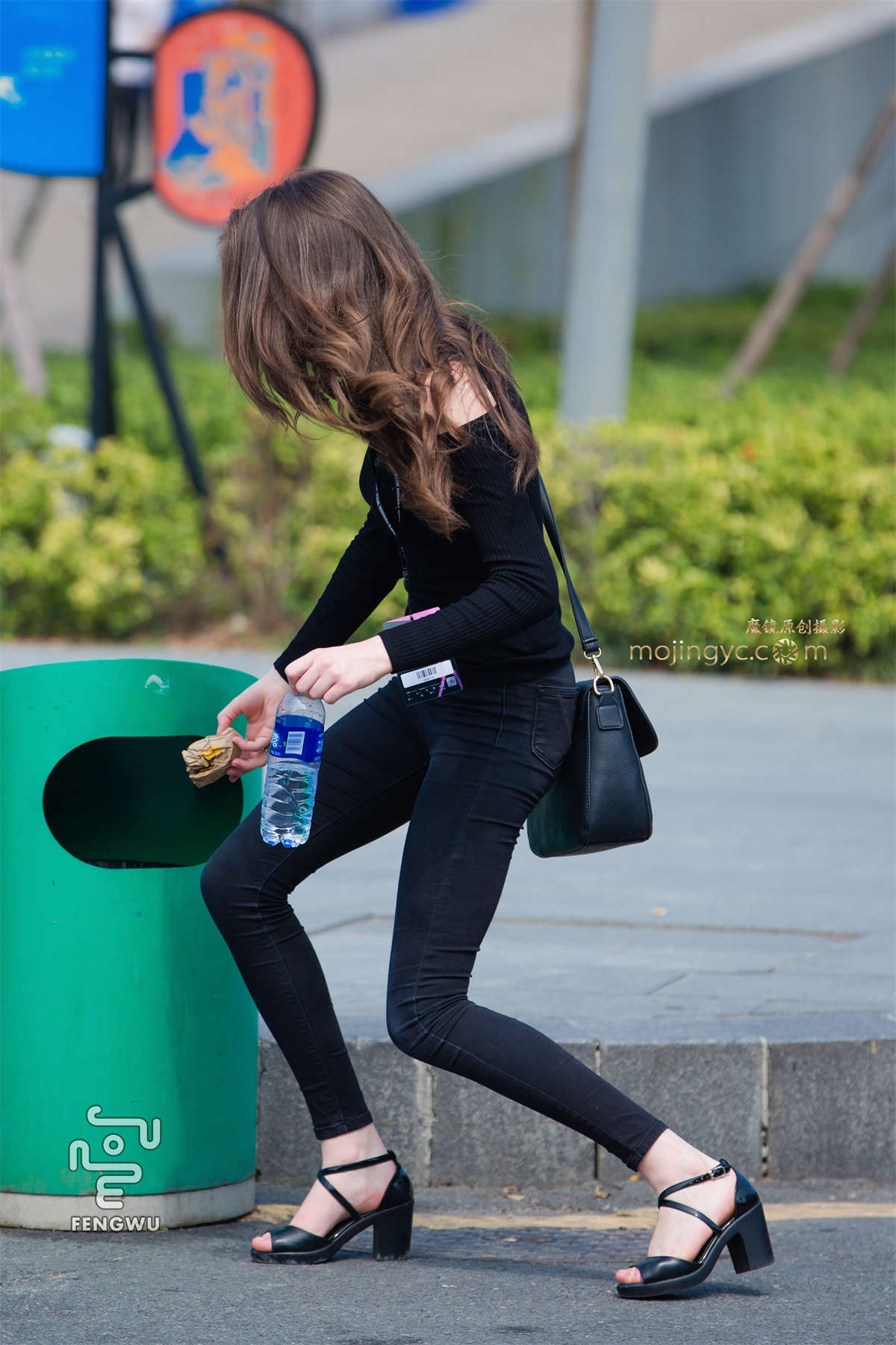 紧身牛仔裤，凉高（12）-日更街拍