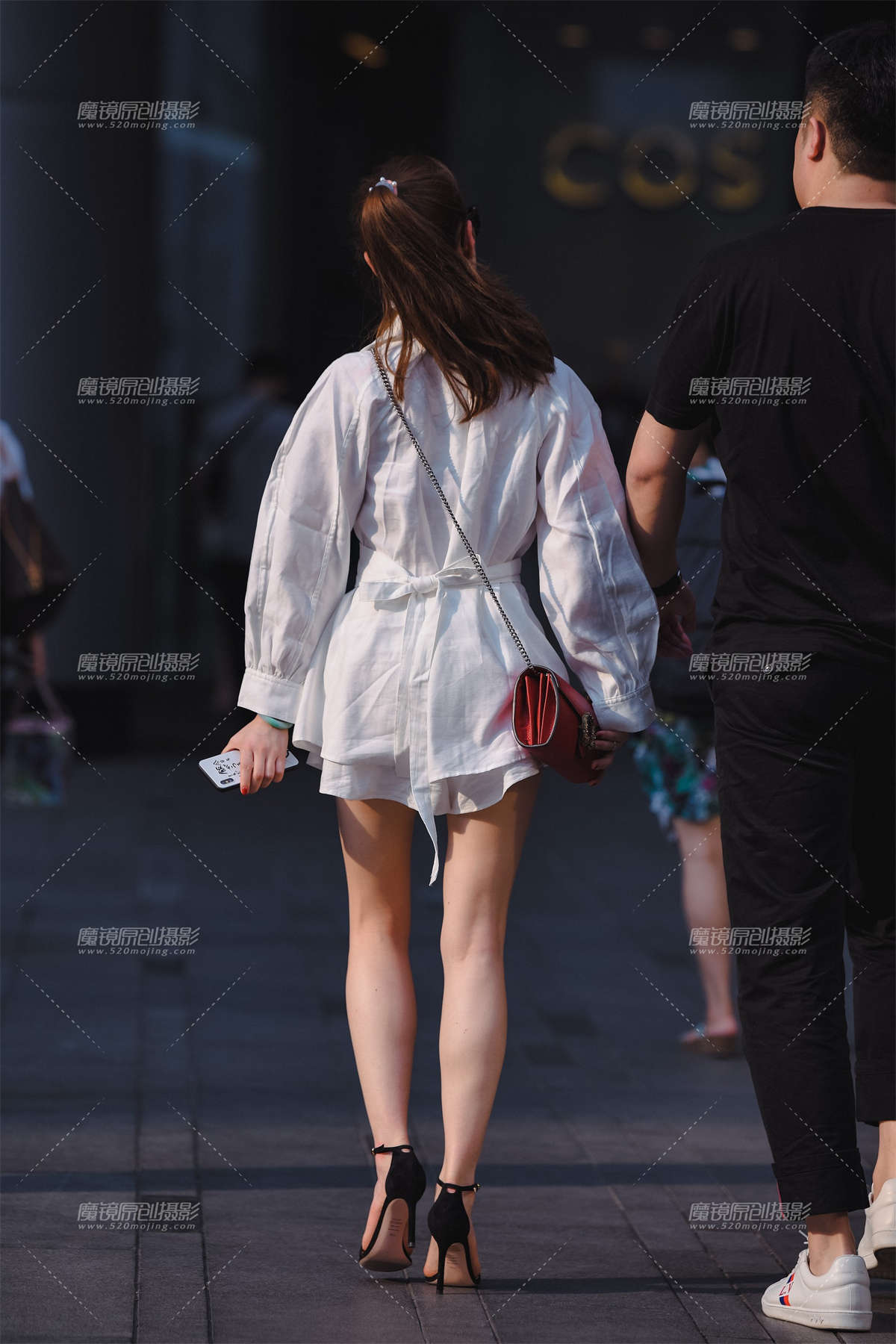 图片[2]-【久久赛帖】白色衬衫高跟美腿-日更街拍