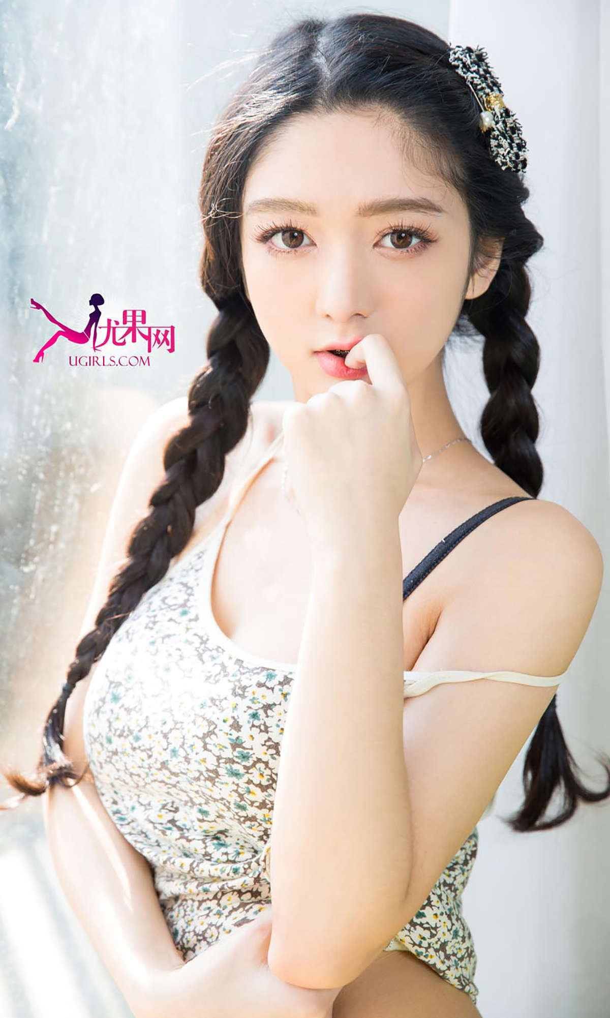 图片[2]-Ugirls爱尤物 NO.288 小琪 爱在明媚之春-日更街拍