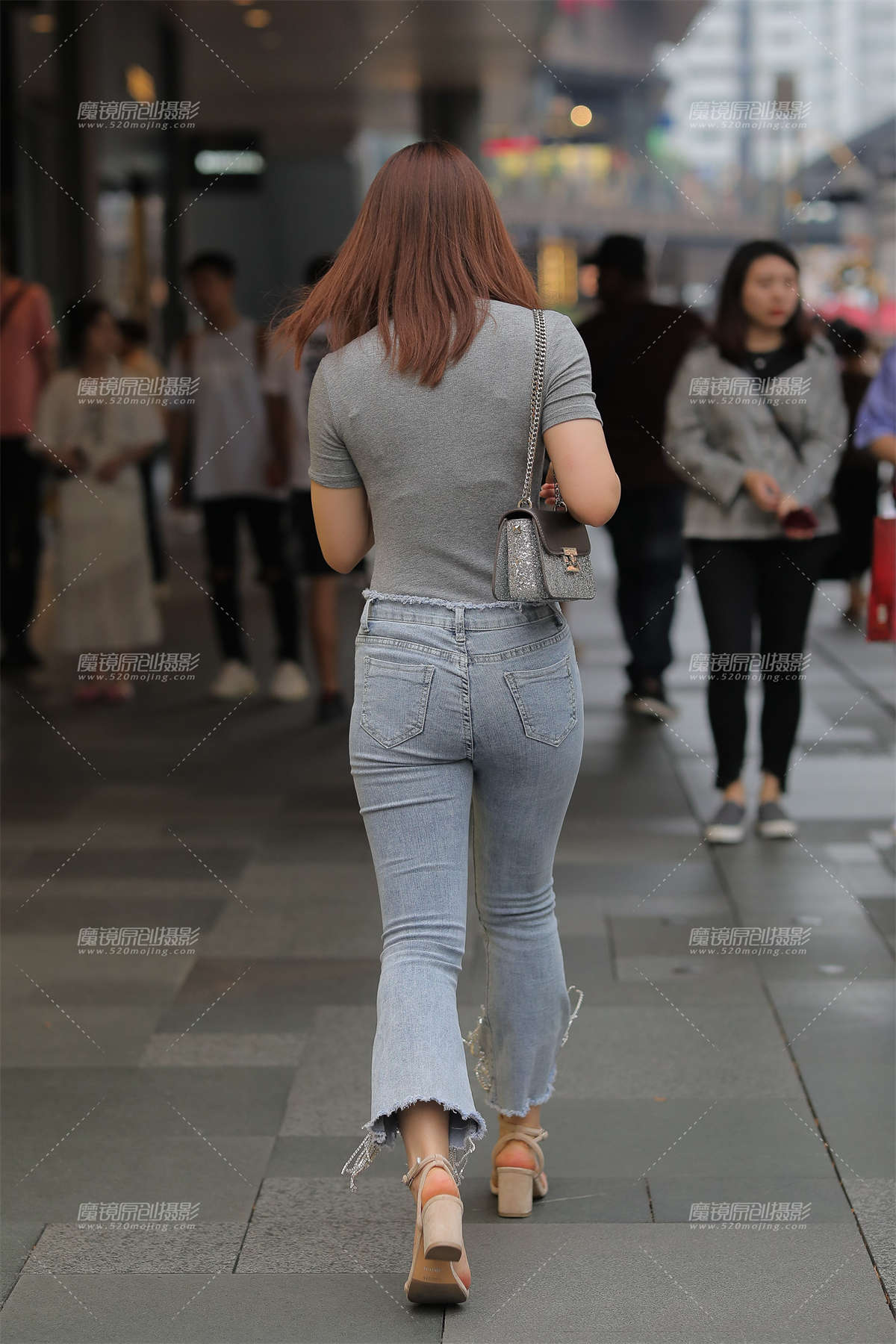 图片[2]-【凯恩赛贴】紧牛勾勒曲线美-日更街拍