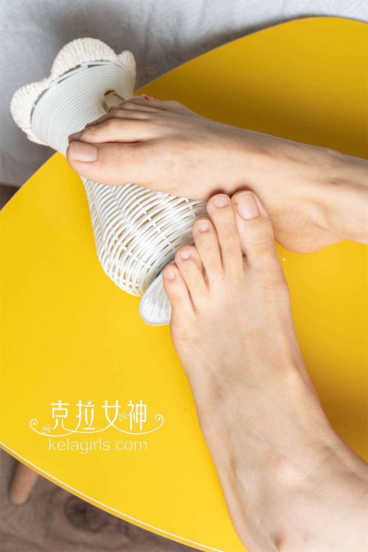 图片[2]-Kelagirls克拉女神 2020.11.01《骨感素足》静宜-日更街拍