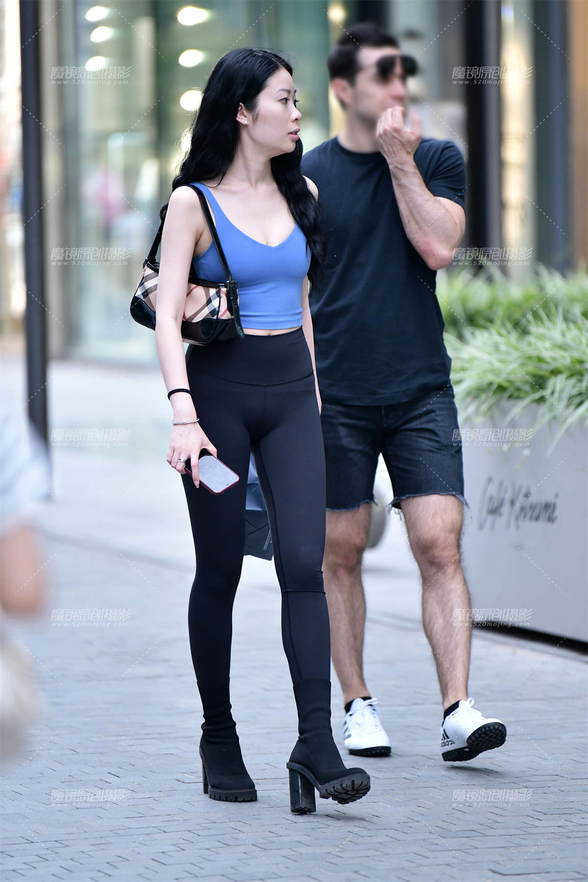 图片[2]-★魅力黑色紧身裤美女-日更街拍