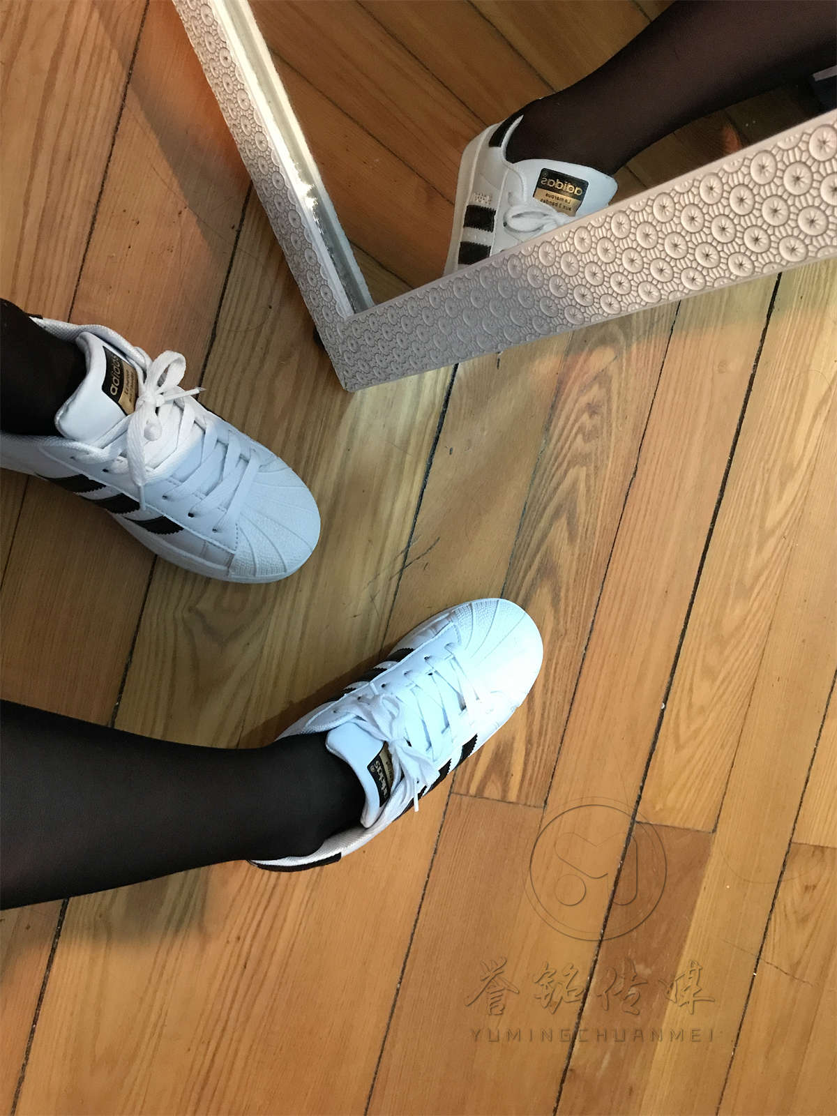 誉铭传媒 2019-第22期-日更街拍