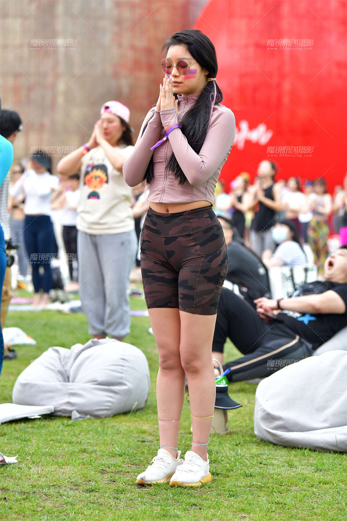 图片[2]-★迷彩五分瑜伽裤美女-日更街拍