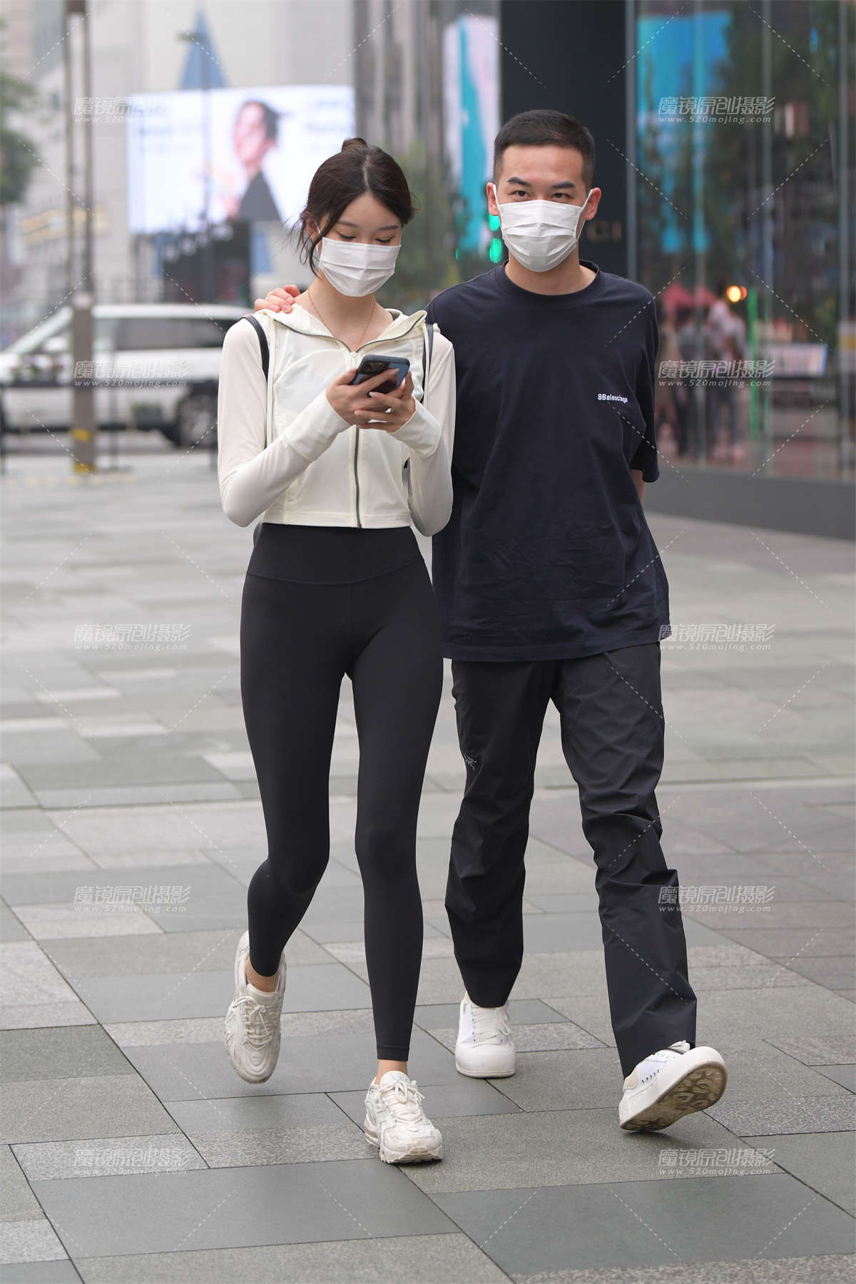 瑜伽裤长腿女友-日更街拍