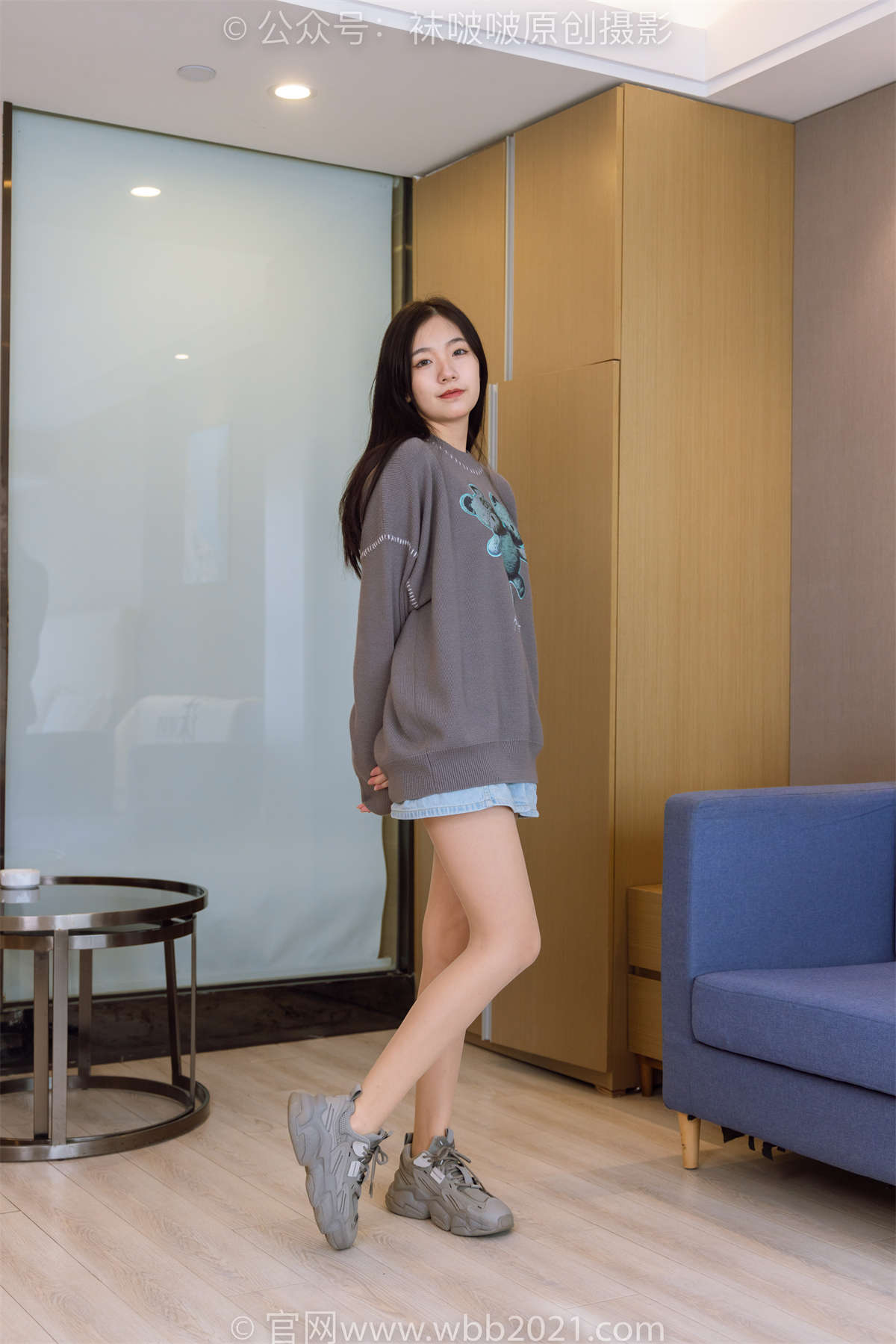 图片[2]-袜啵啵 No.354 小甜豆-运动鞋、肉丝（脚尖加固款）花絮版-日更街拍