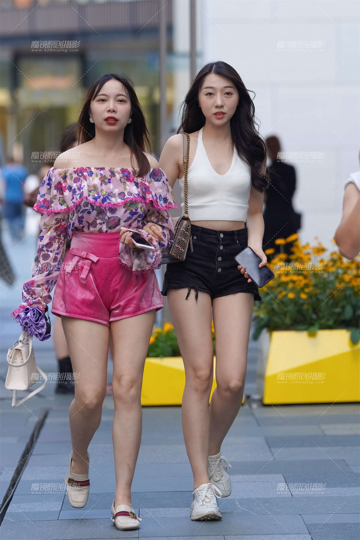 【凯恩赛贴】热裤大长腿-日更街拍