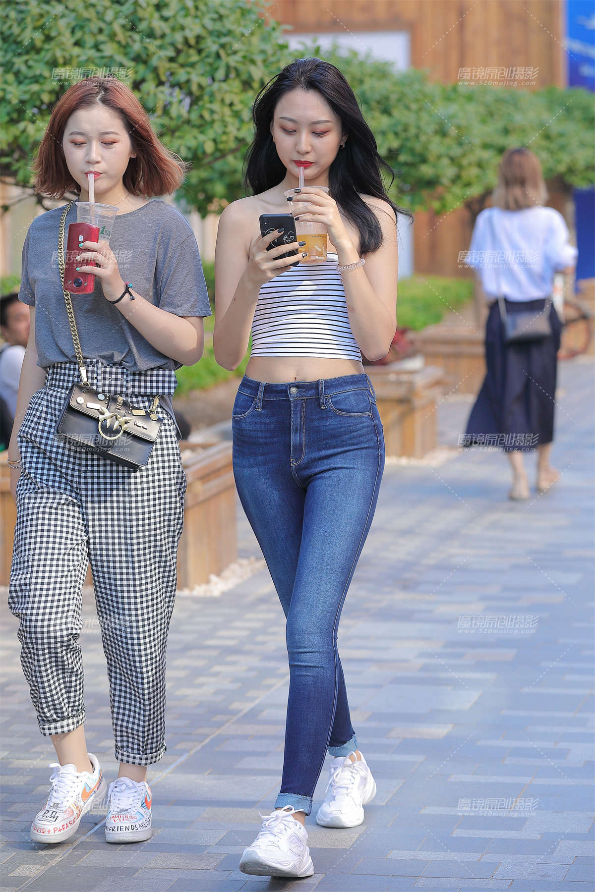 【视觉冲击赛贴】好身材，翘臀紧牛小姐姐-日更街拍