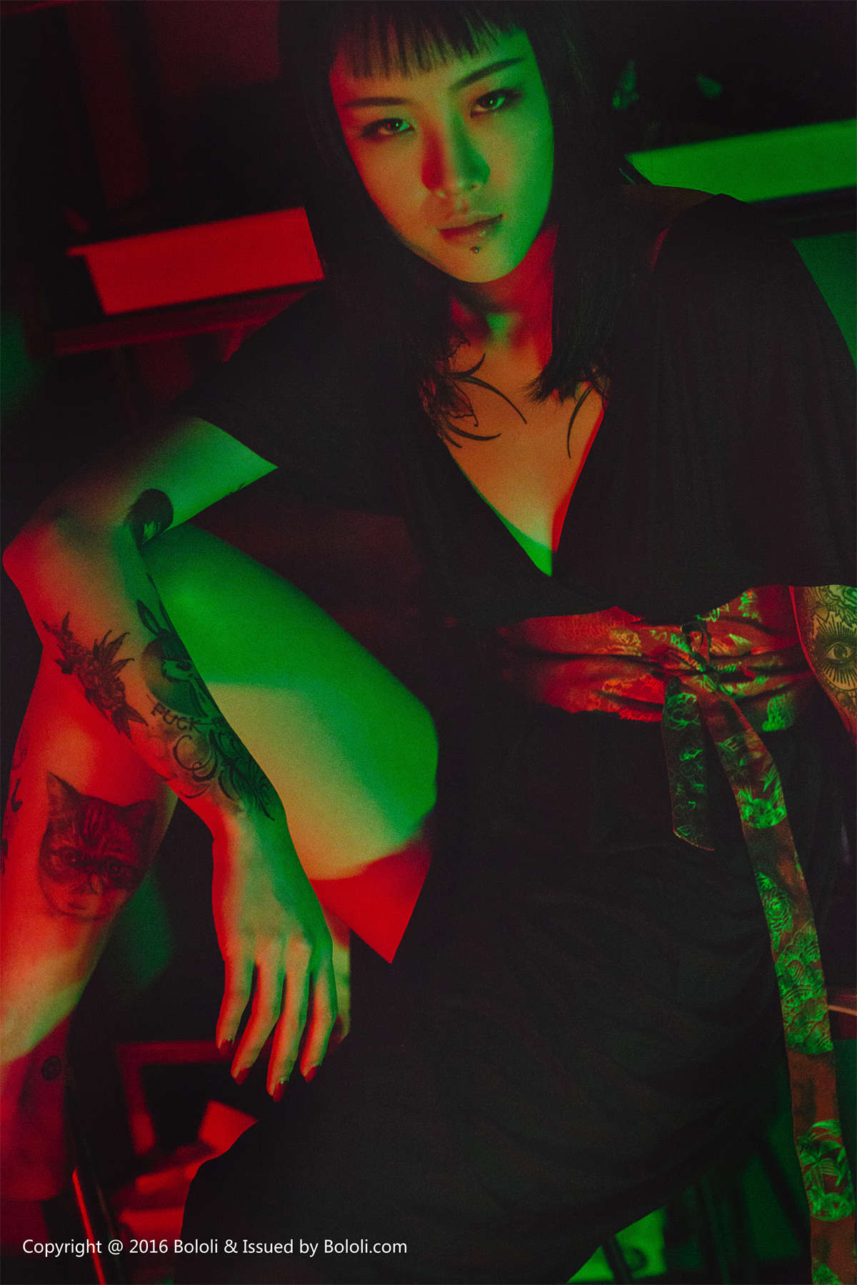 图片[2]-Bololi波萝社 BOL.087 纹身少女的风情 王思匀-日更街拍