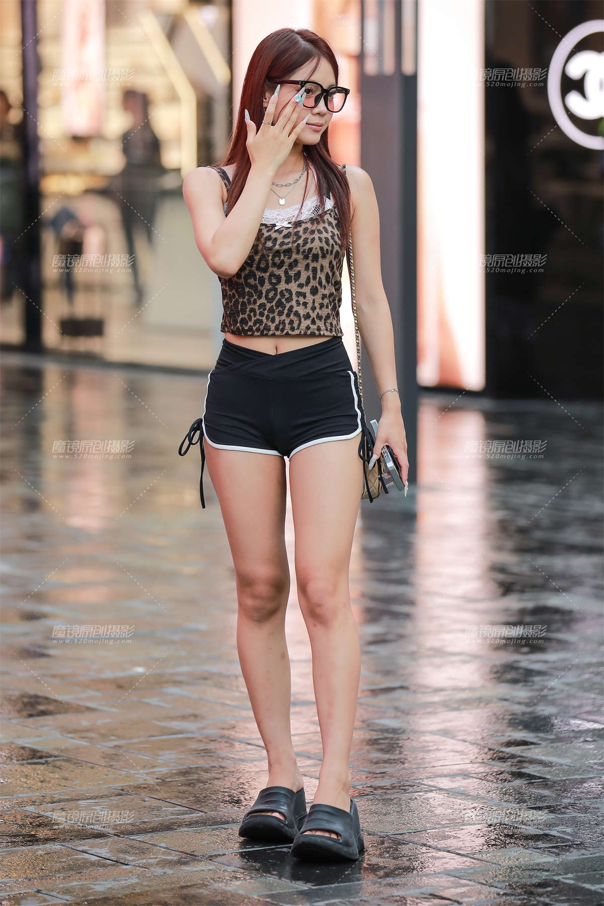 黑色热裤-日更街拍