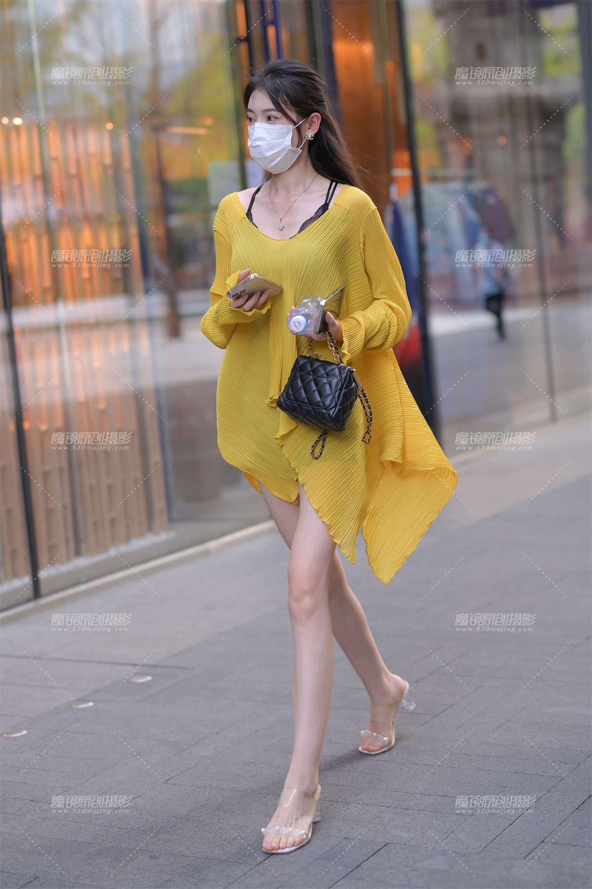 美腿女孩-日更街拍