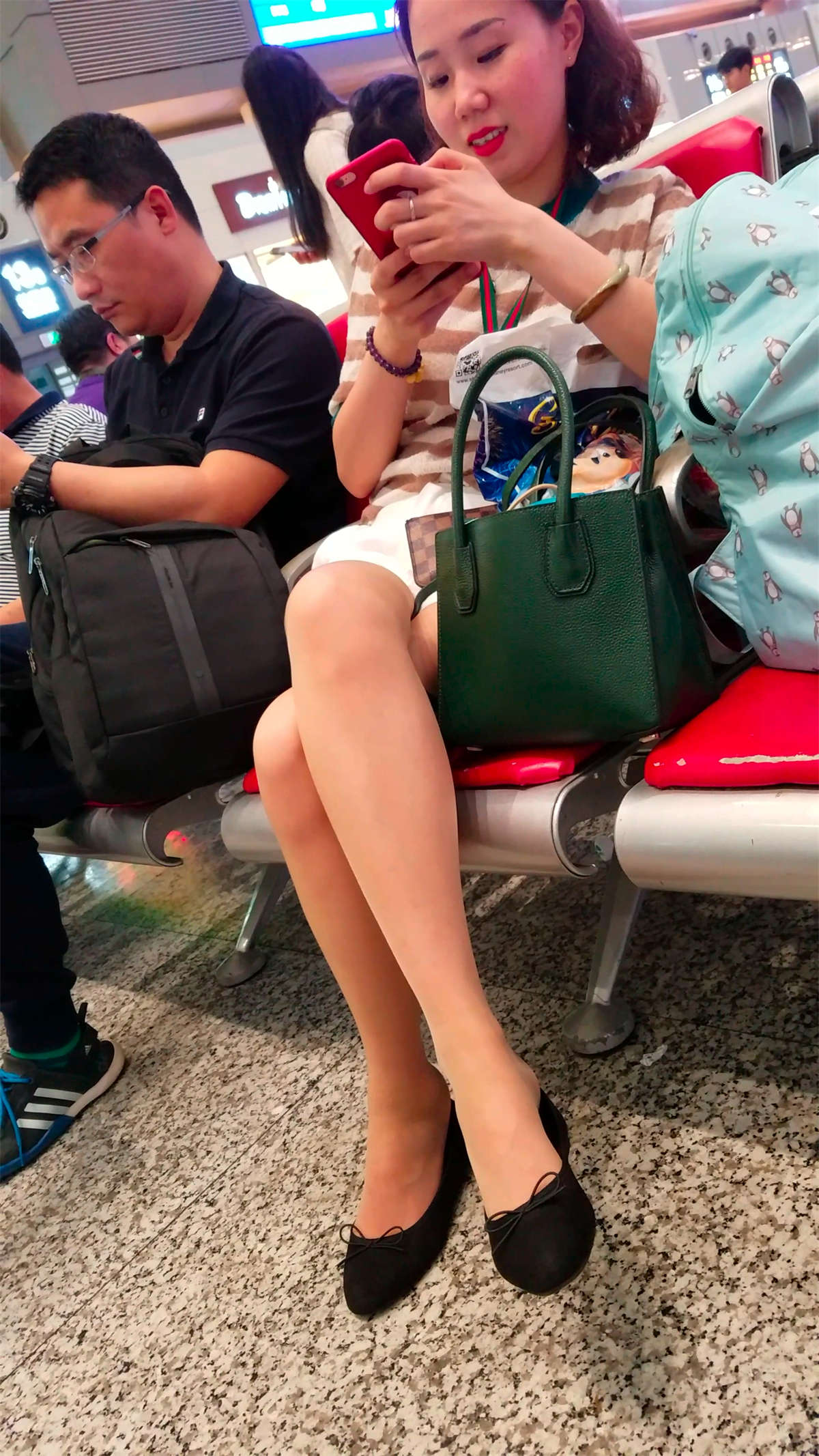 [4K高清视频]街拍条纹连衣裙肉丝美妇-日更街拍