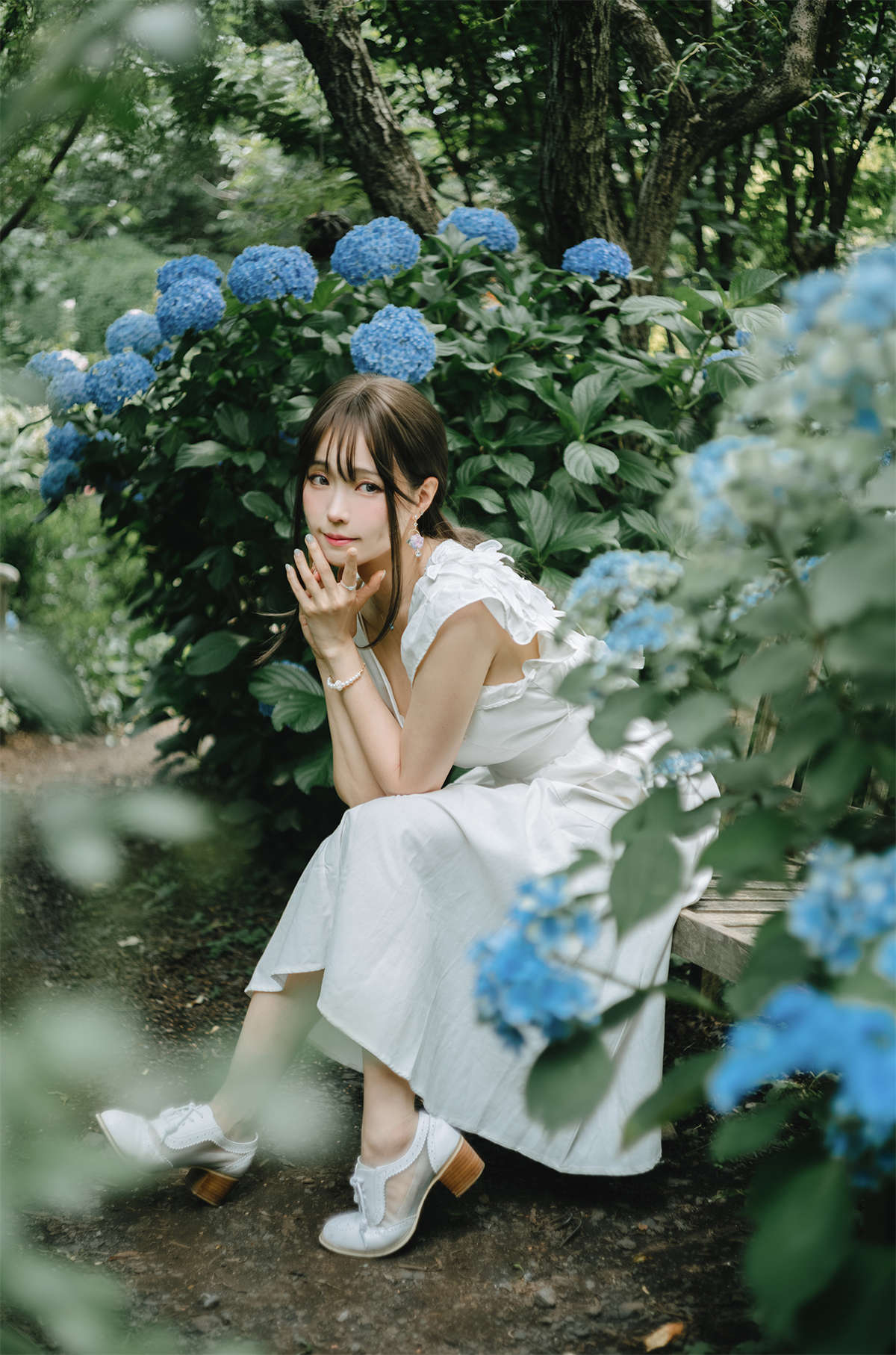 Ely_eee(ElyEE子) Rainy Season 雨季繡球花-日更街拍