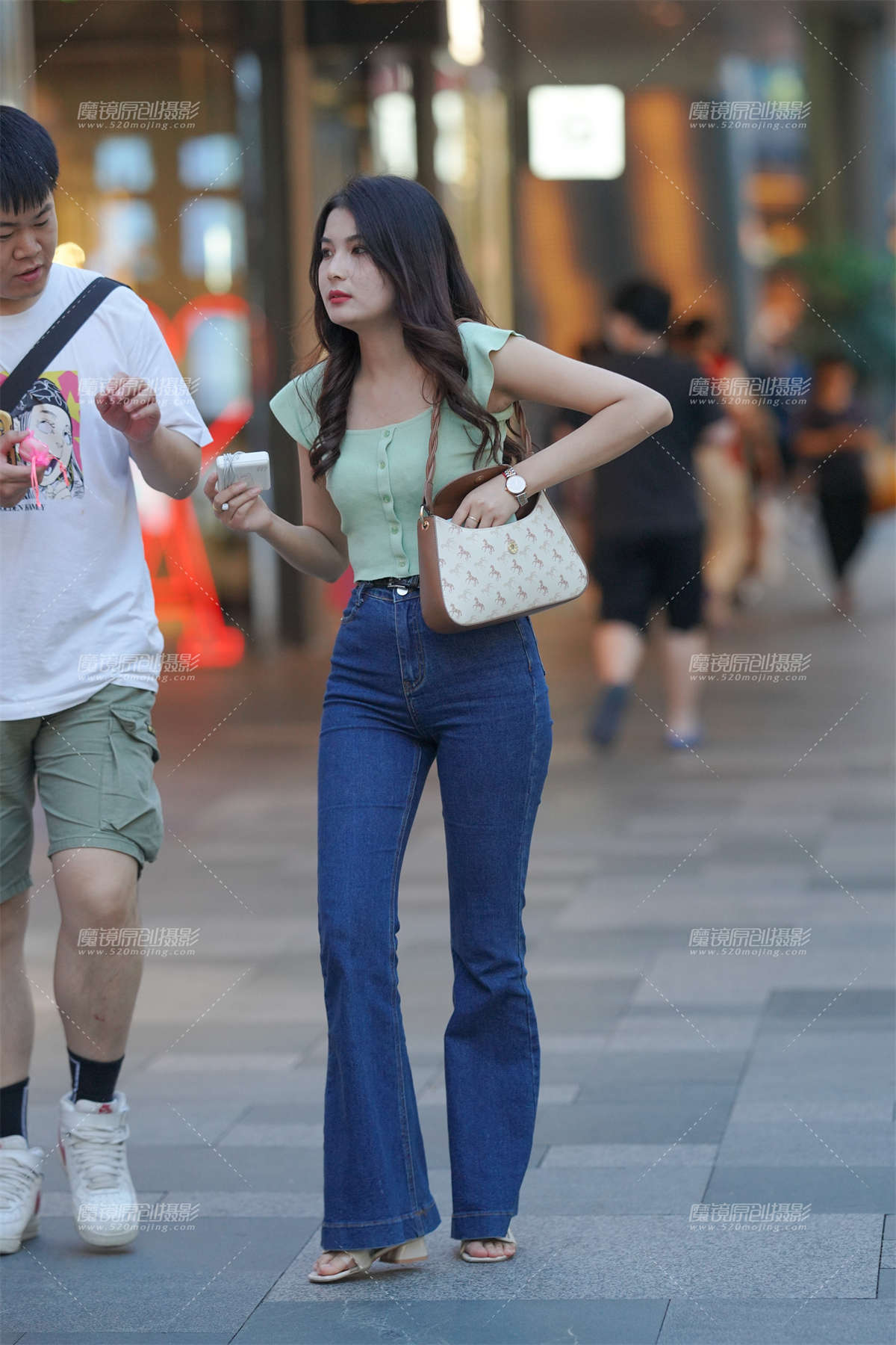 修身牛仔裤-日更街拍