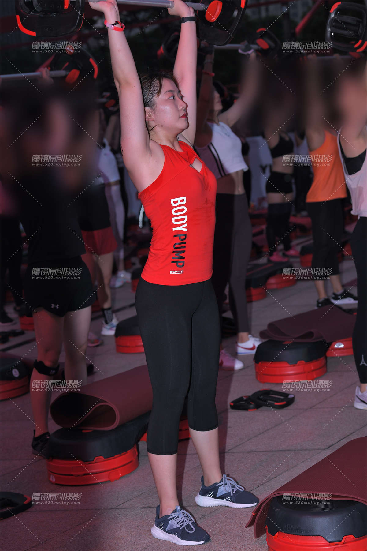 图片[2]-【咔喳赛帖】打个招呼-日更街拍