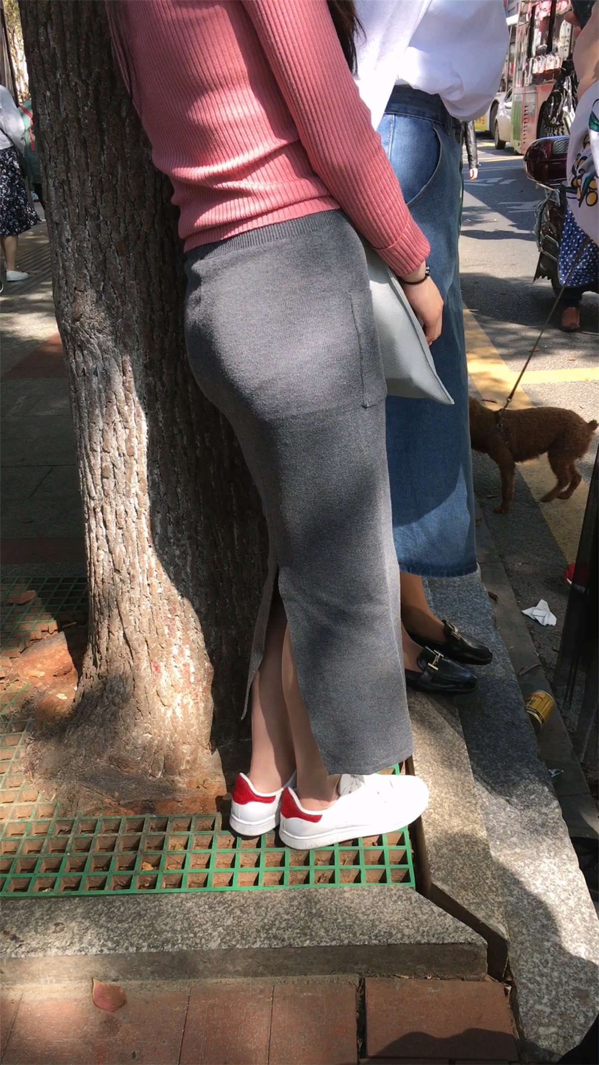 图片[2]-包臀裙美女-日更街拍