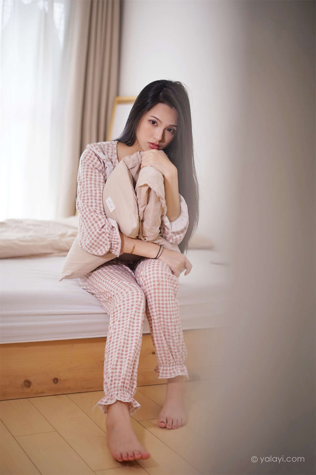 图片[2]-YALAYI雅拉伊2021.09.16 NO.843 在家千日好 溪若-日更街拍