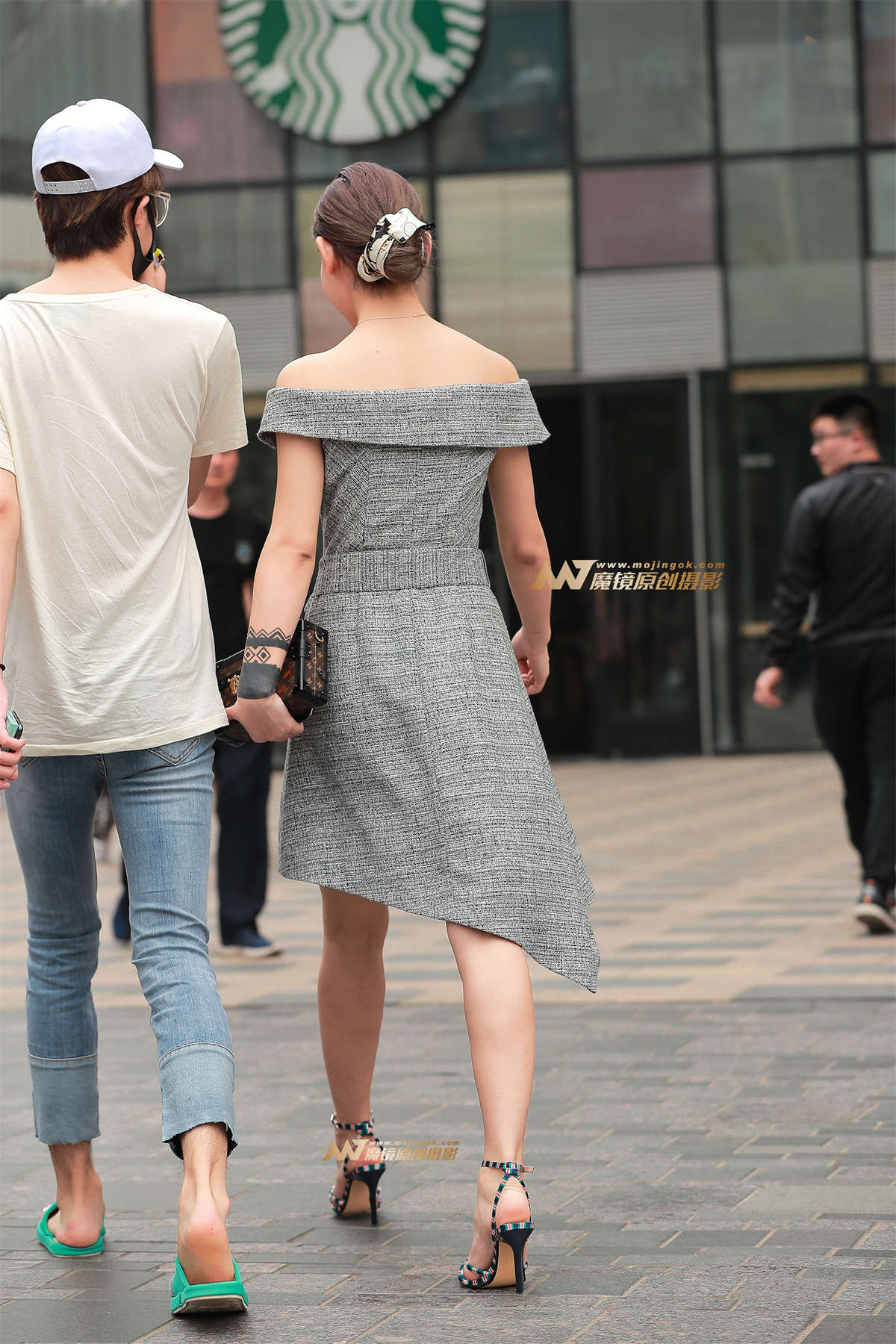 图片[2]-【街拍之魂赛帖】B83、这个笑容让我相机都端不稳了-日更街拍