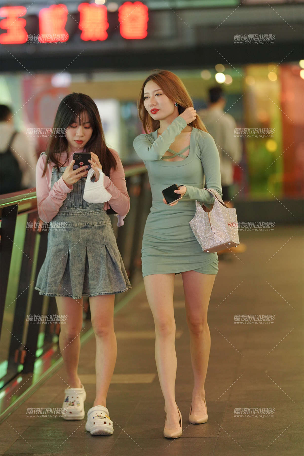 窈窕长腿美女-日更街拍