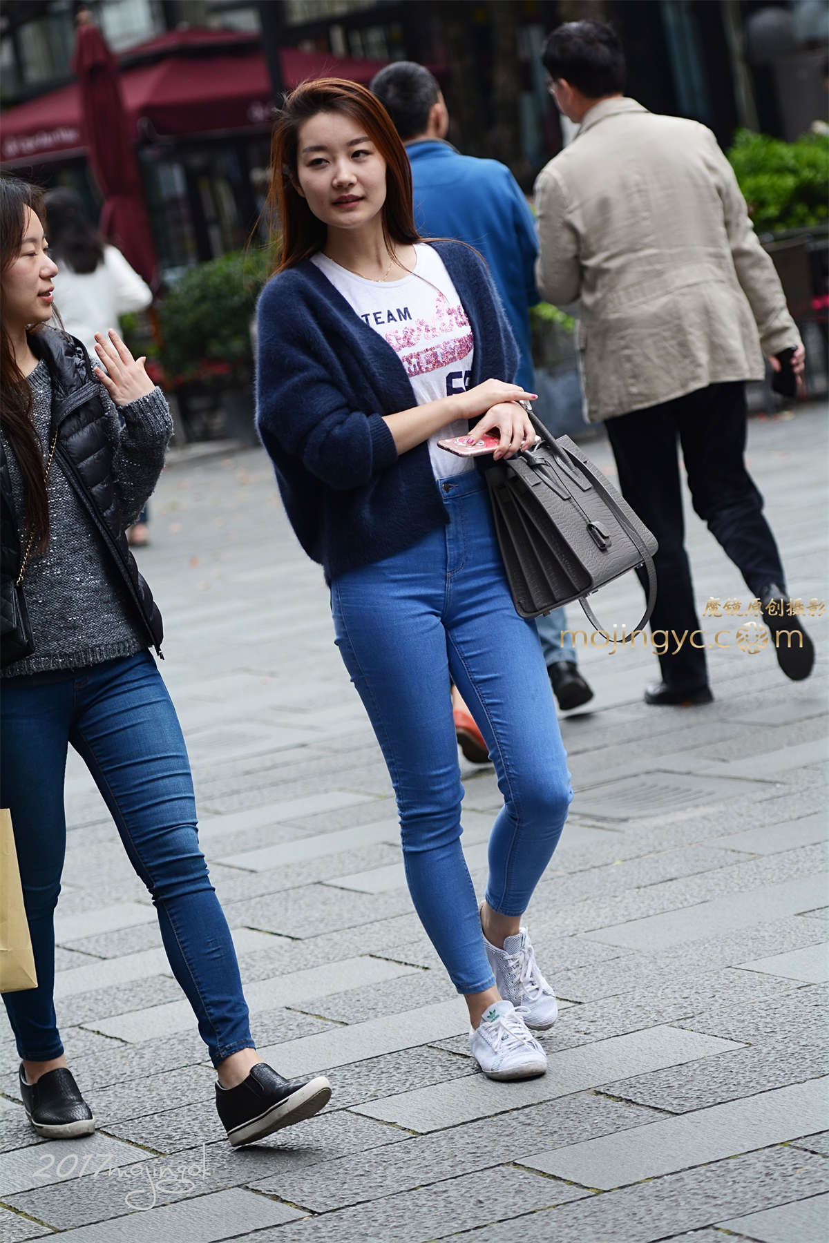 咔喳2017.04.05街拍337（14p)-日更街拍