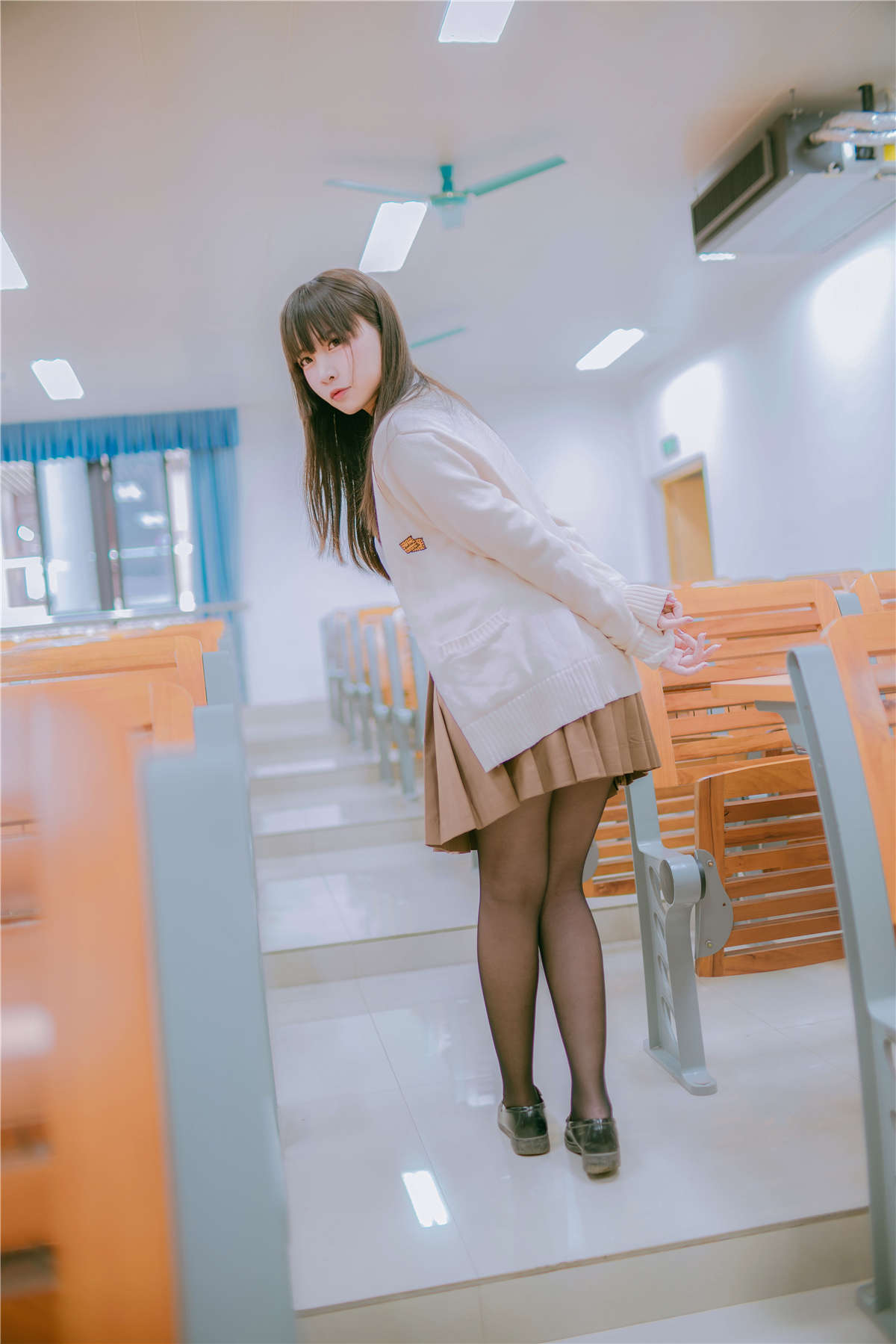 图片[2]-高产型Coser-二佐Nisa  jk1-日更街拍