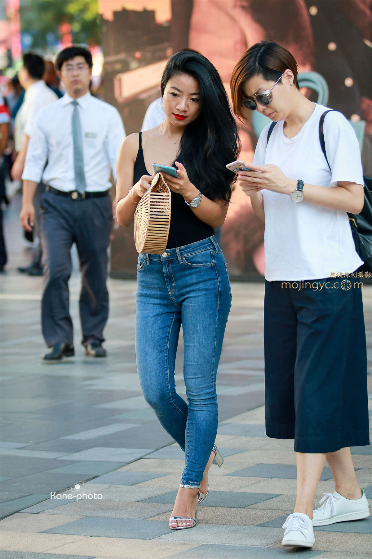 妩媚的熟女韵味-日更街拍