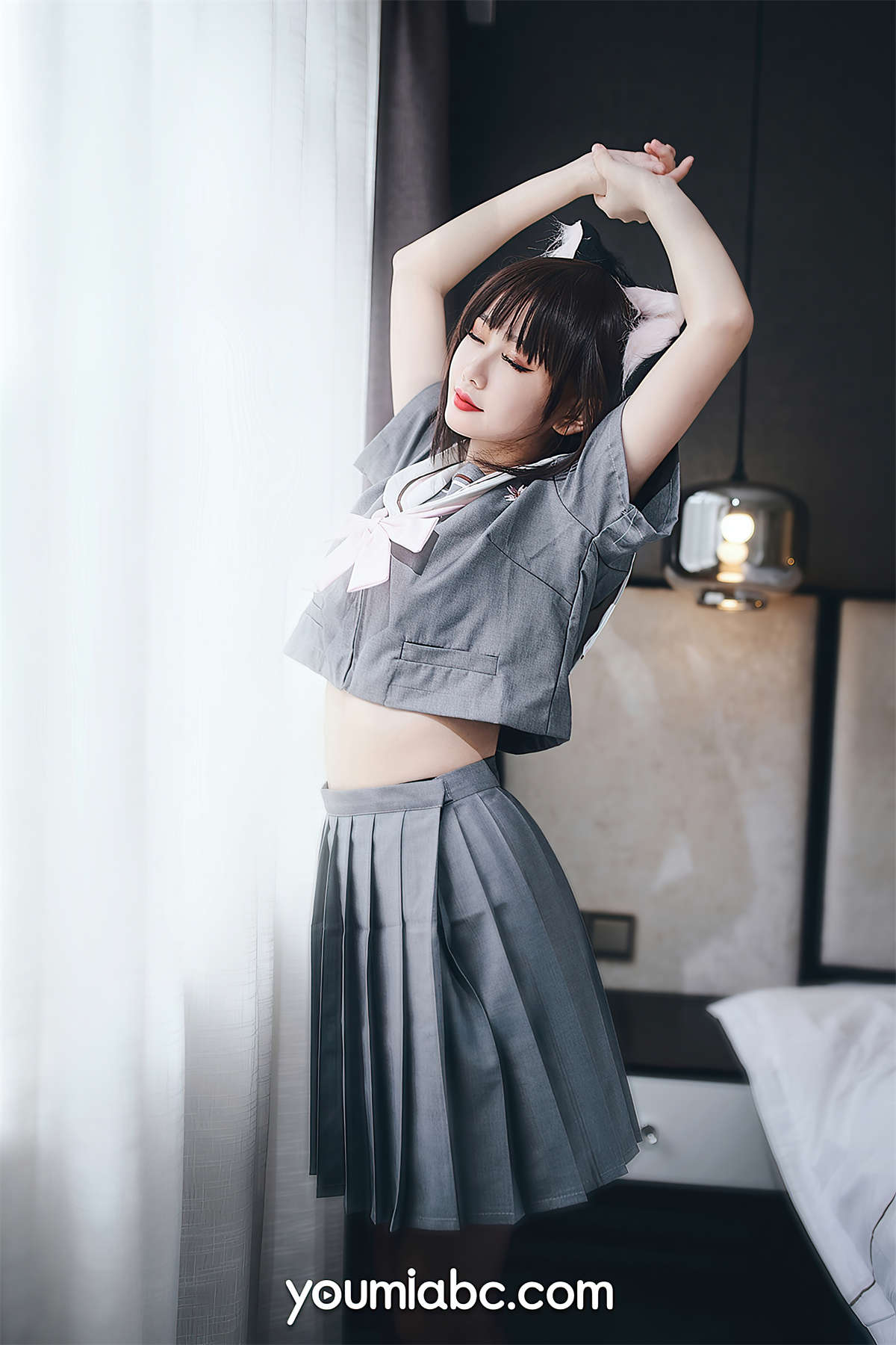YouMi尤蜜 2020.11.10 制服猫娘 您的蛋蛋-日更街拍