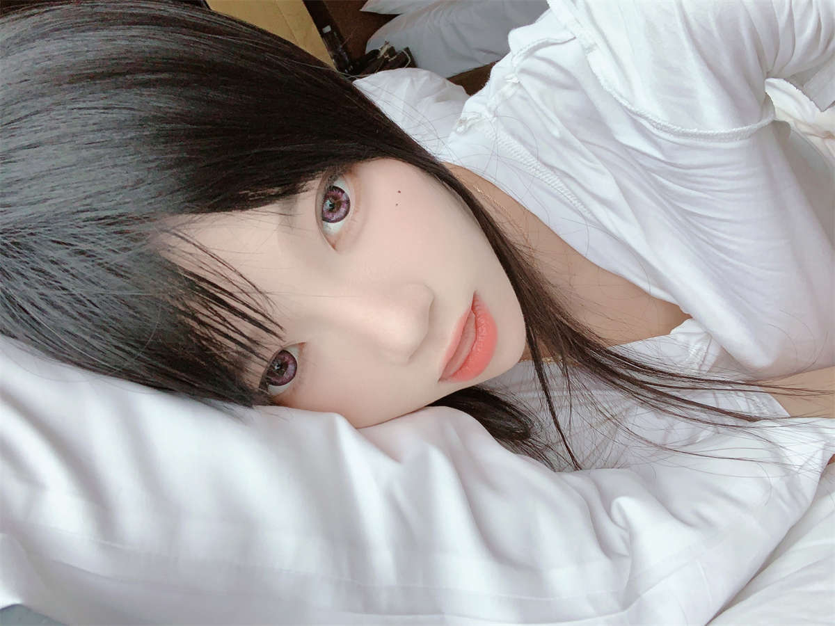 桜桃喵 – 小猫小猫-日更街拍