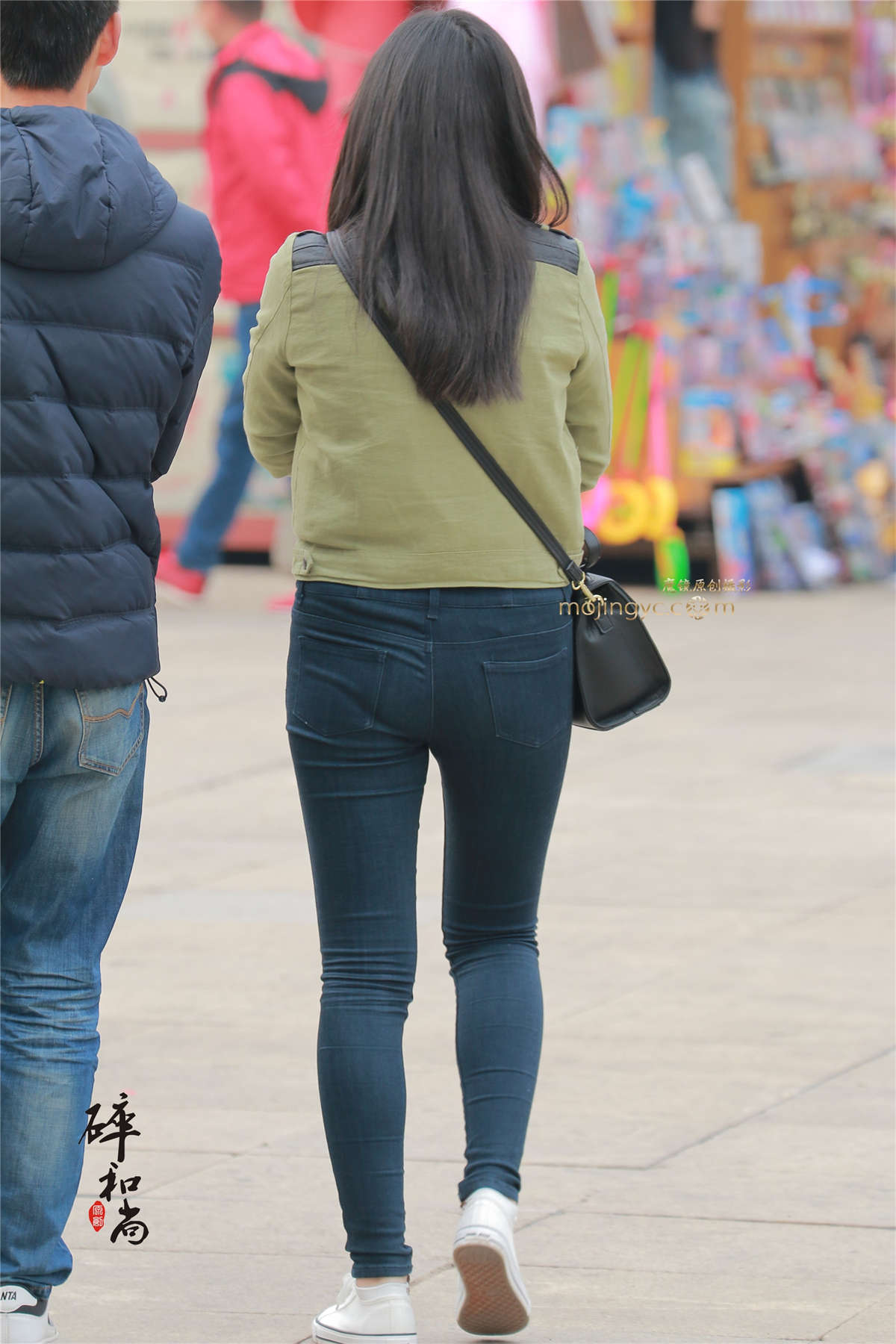 图片[2]-紧绷的蓝牛妹子（20P）-日更街拍