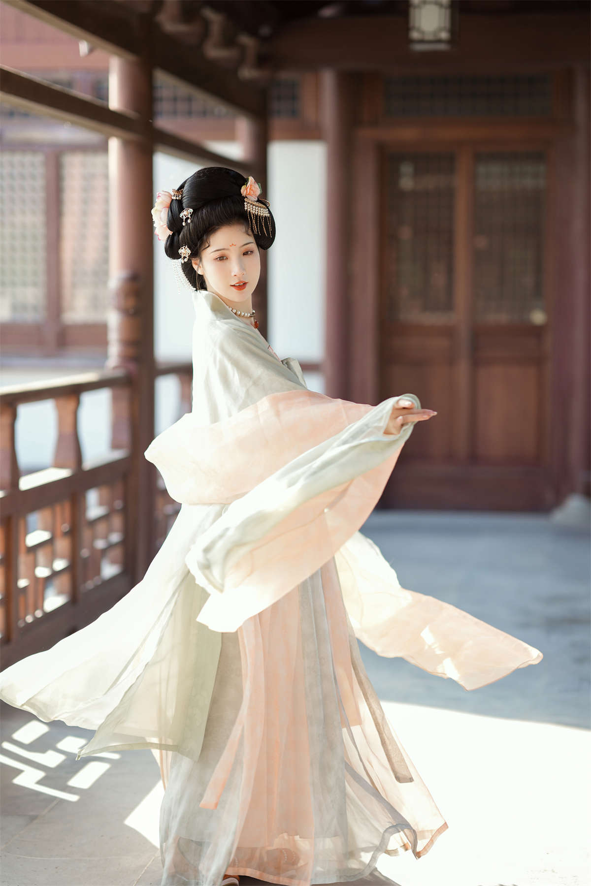 YITUYU艺图语 2023.01.31 在大唐，她是荣耀的象征 我是金儿呀插图1