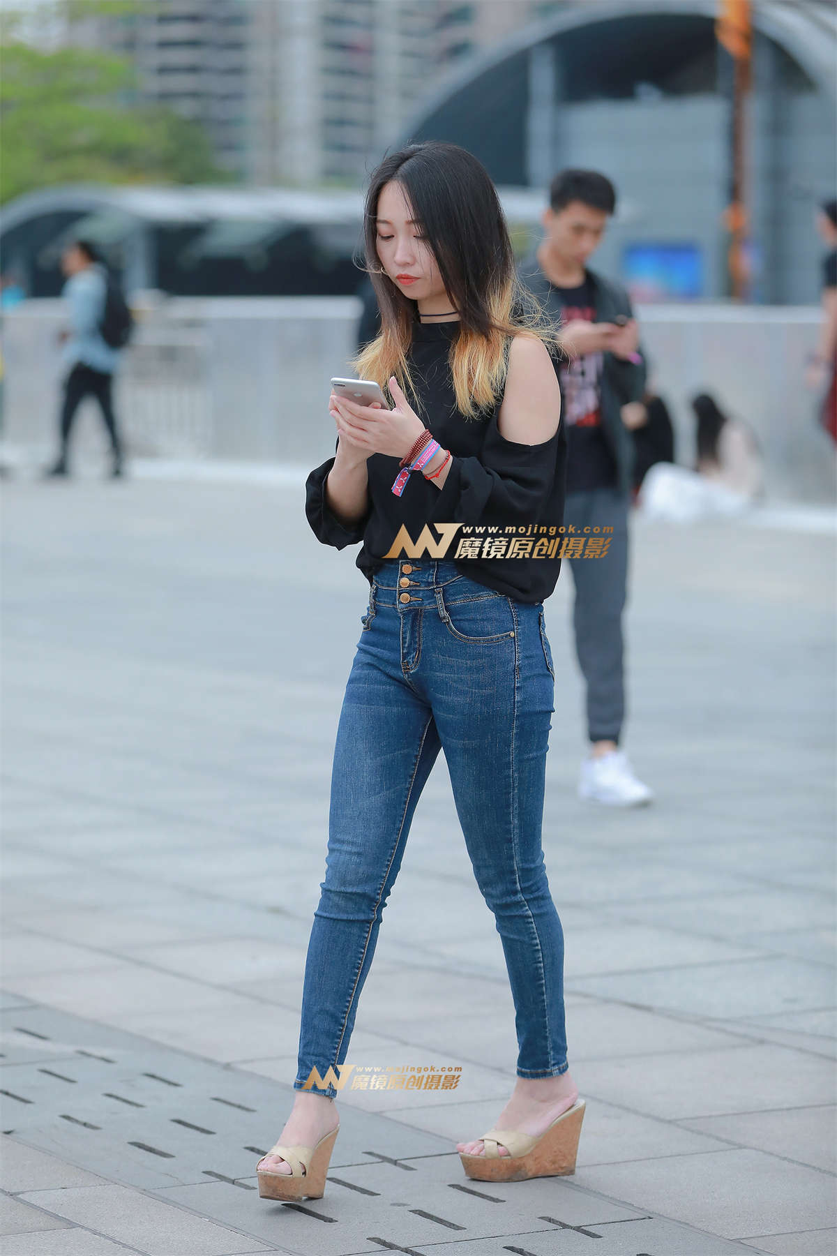 【视觉冲击赛贴】小裤脚，紧牛女友-日更街拍