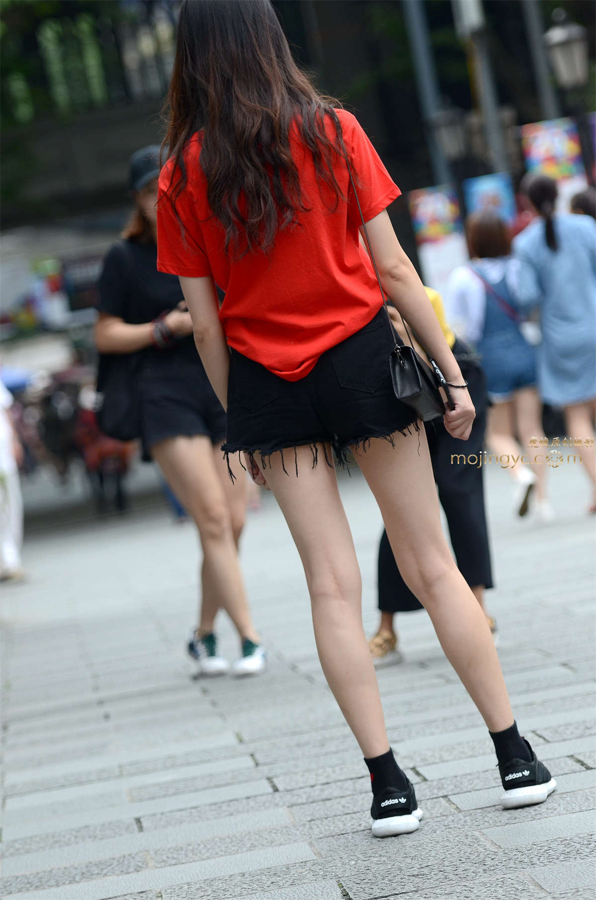 图片[2]-【验证街拍大赛NO.3】神摄手赛20 红衫，牛短-日更街拍