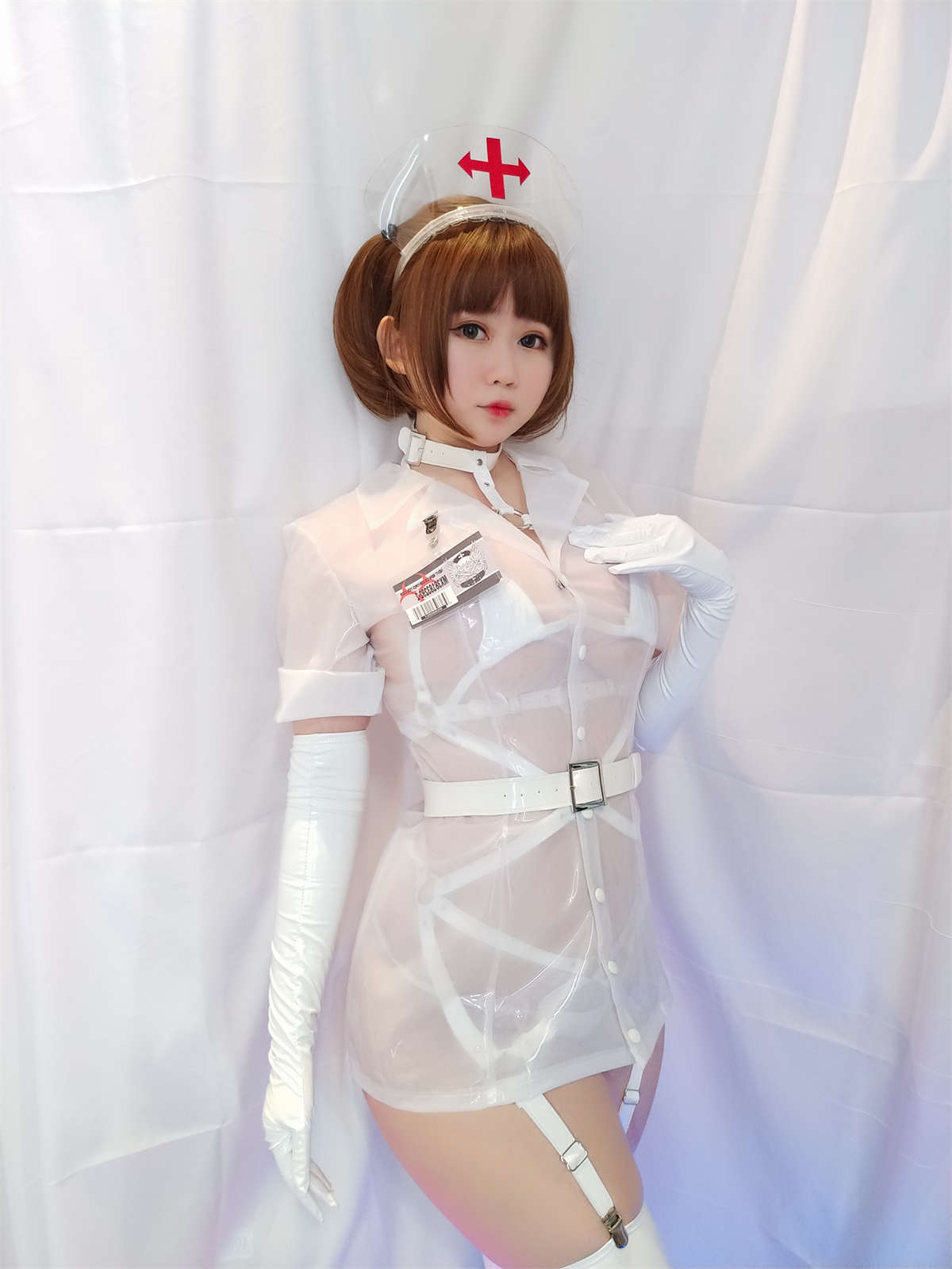 是依酱呀No.26 专属护士-日更街拍