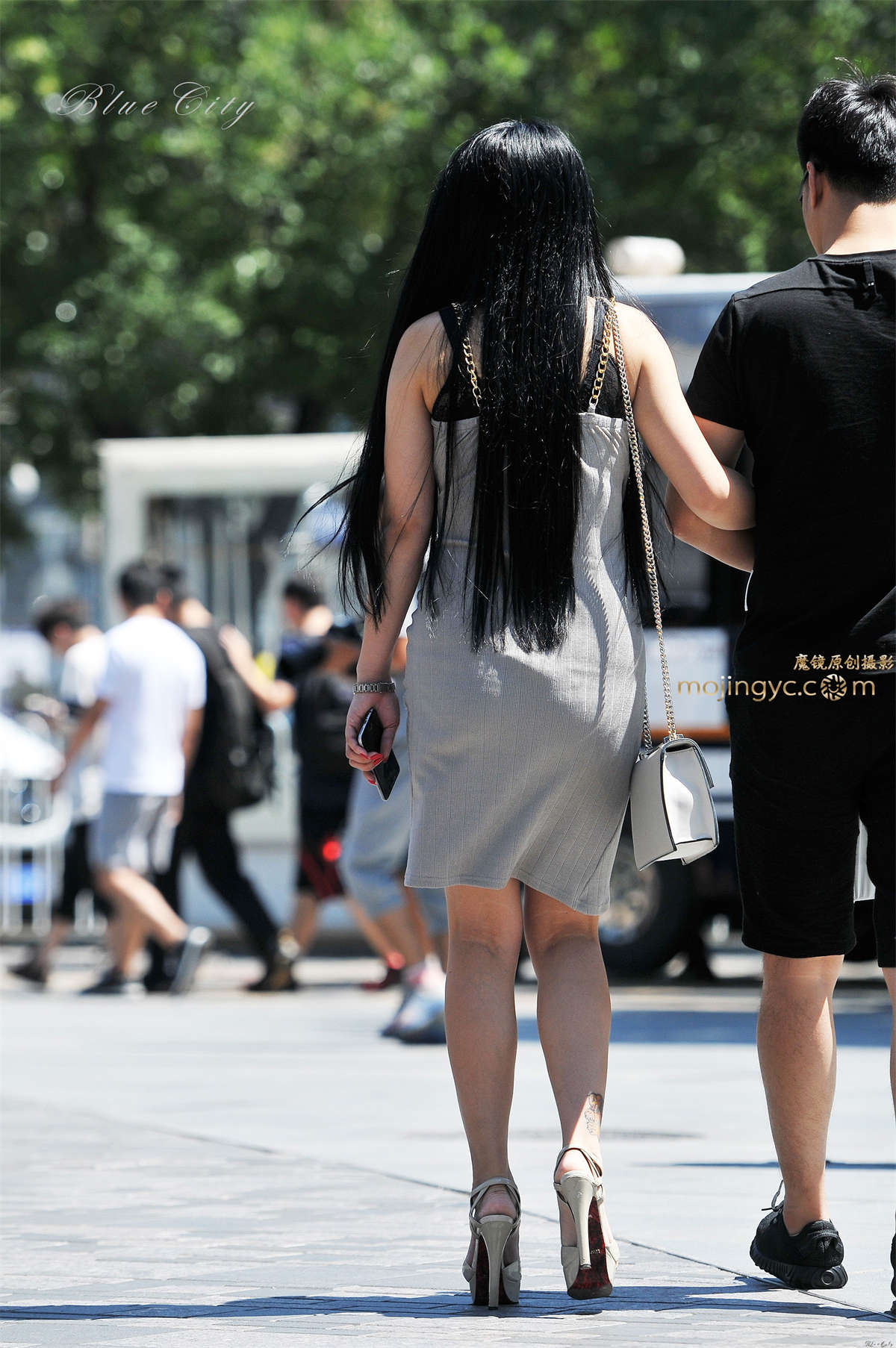 图片[2]-丰胸美女-日更街拍