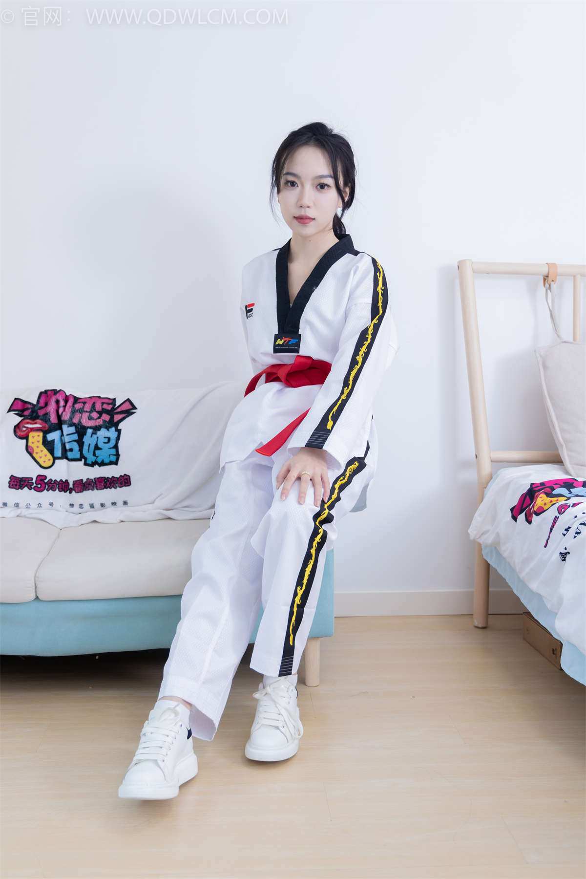 图片[2]-物恋传媒 NO.2128 纱纱-暮色褪尽-日更街拍