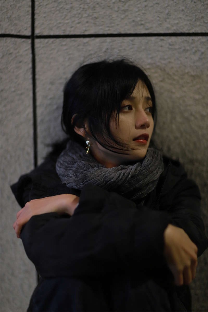YITUYU艺图语 2021.08.20 所畏孤独 雨文-日更街拍